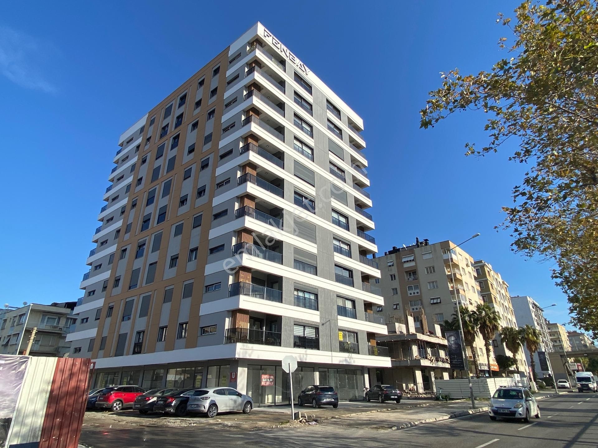 İzmir Bayraklı Ankara Caddesinde Sıfır Kiralık 3+1