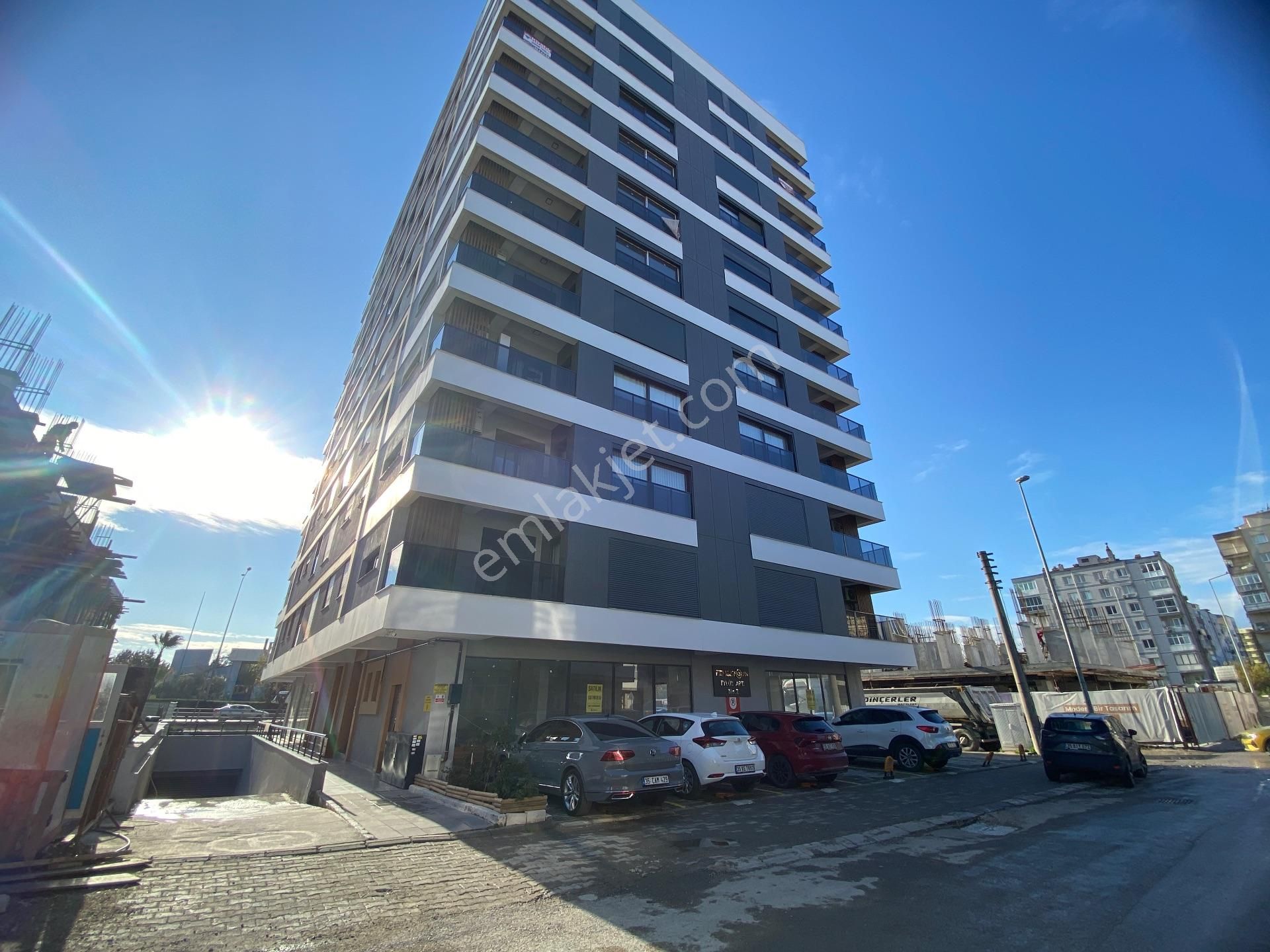 İzmir Bayraklı Ankara Caddesinde Sıfır Kiralık 3+1 - Görsel 34