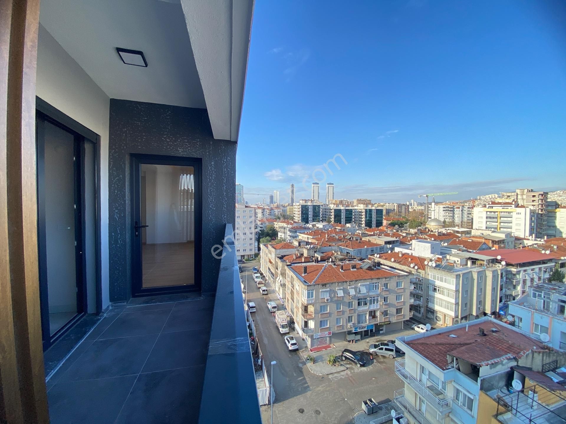 İzmir Bayraklı Ankara Caddesinde Sıfır Kiralık 3+1 - Görsel 18