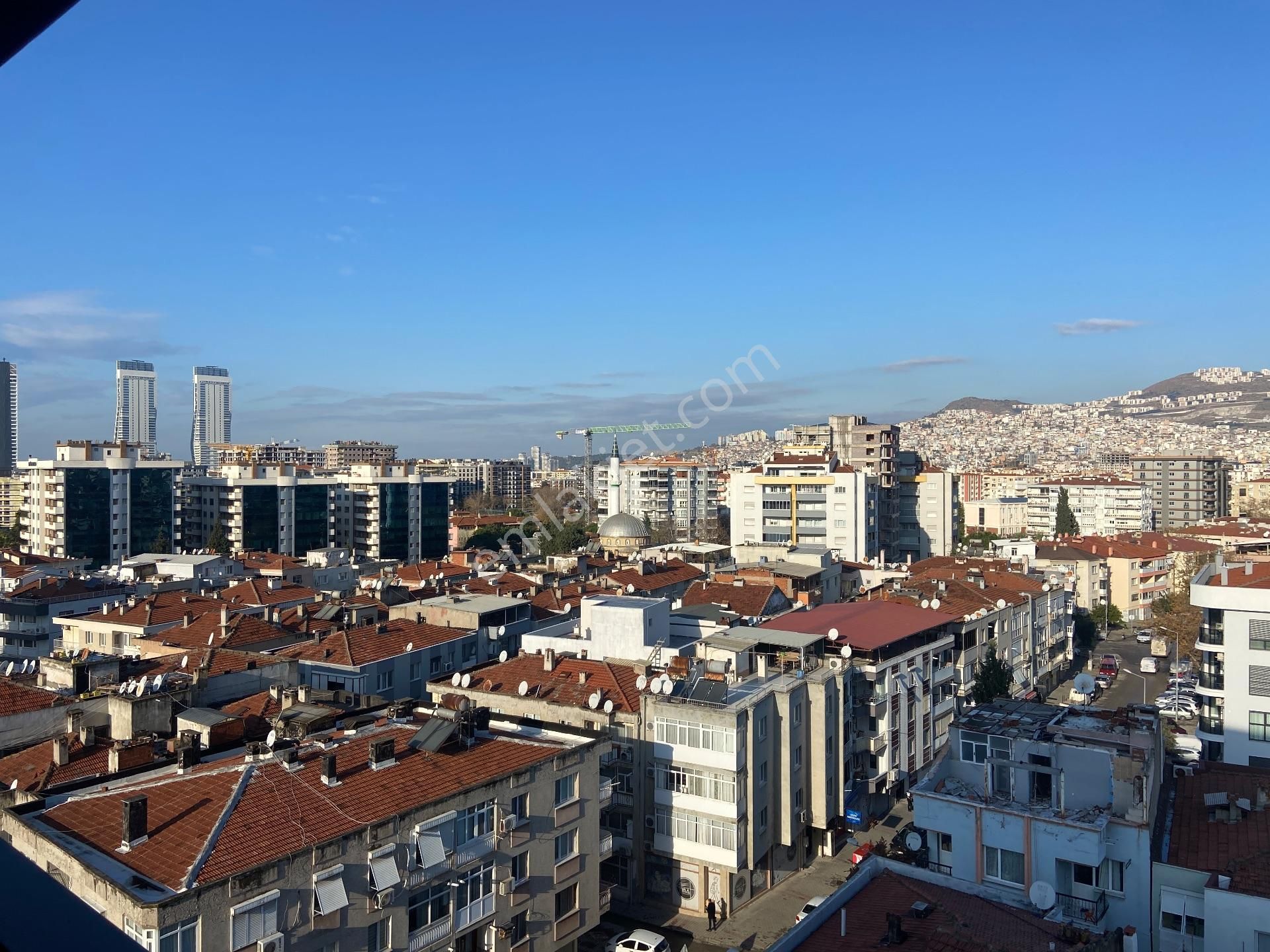 İzmir Bayraklı Ankara Caddesinde Sıfır Kiralık 3+1 - Görsel 9