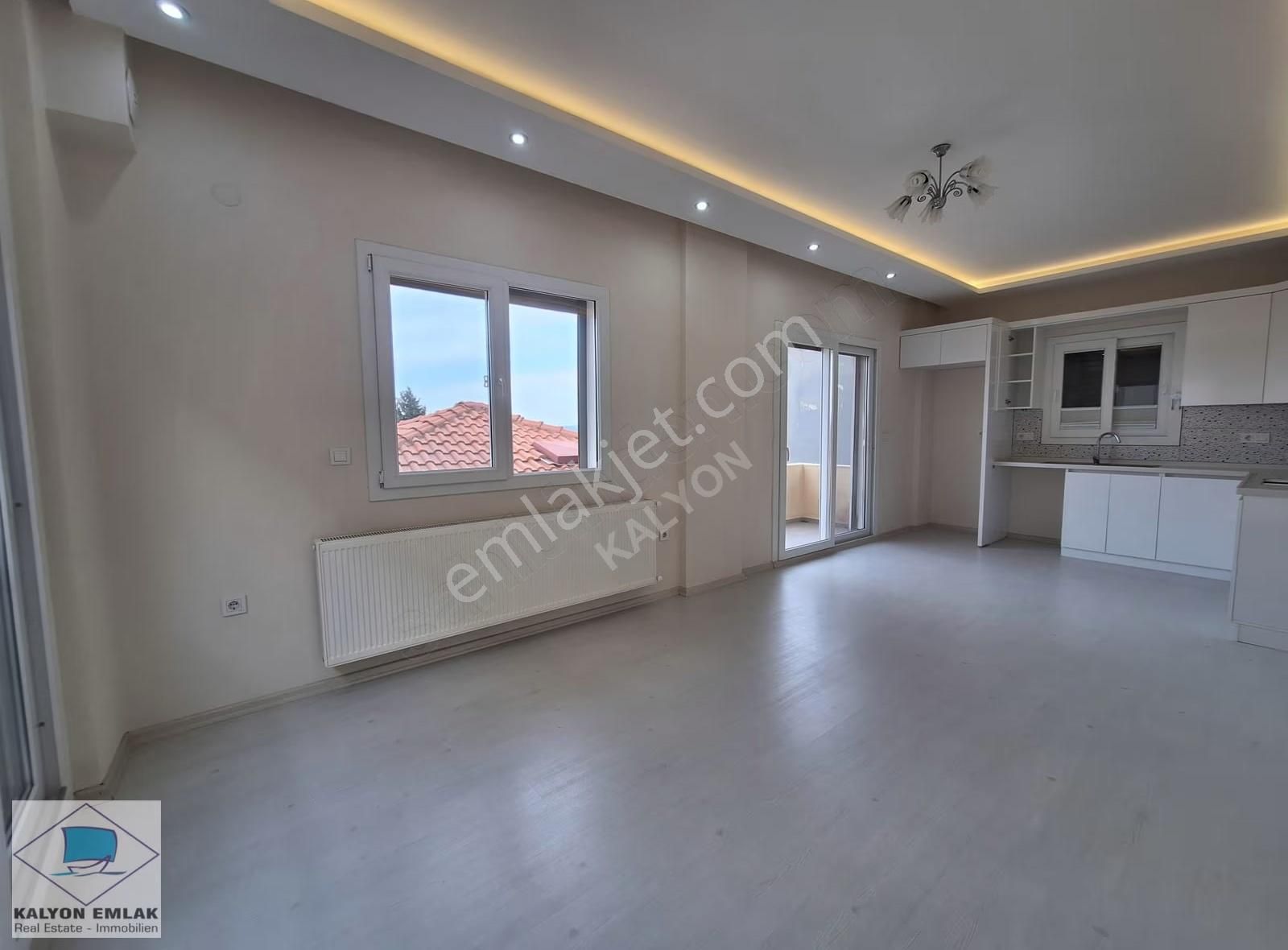 Çeşme Ovacık Merkezi Yerde Yıllık Kiralık 2+1 Boş Daire - Görsel 4