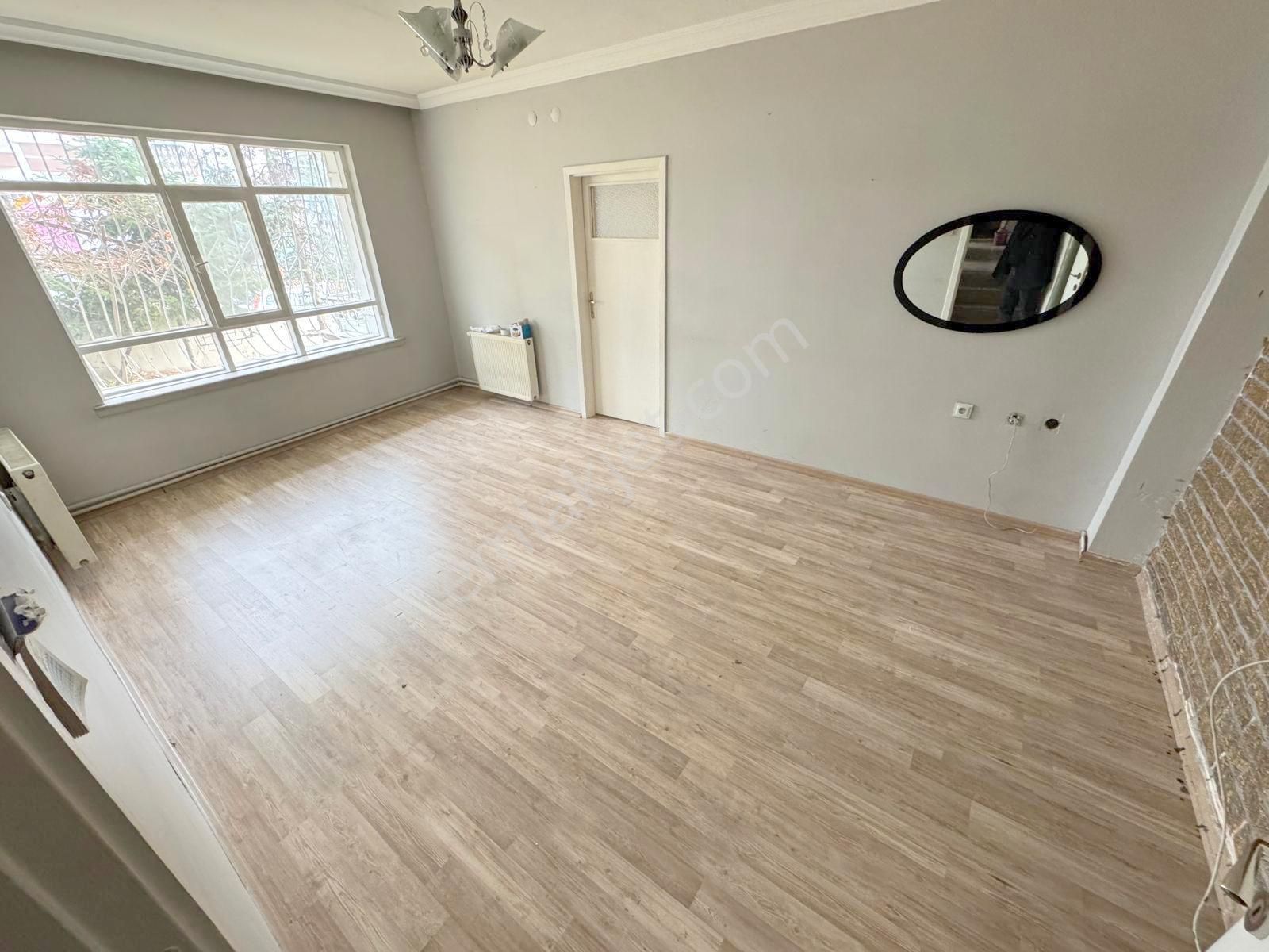 Şafak'tan Sanatoryum Caddesi Yanı 3+1 Mantolamalı 1.kat Ful - Görsel 2