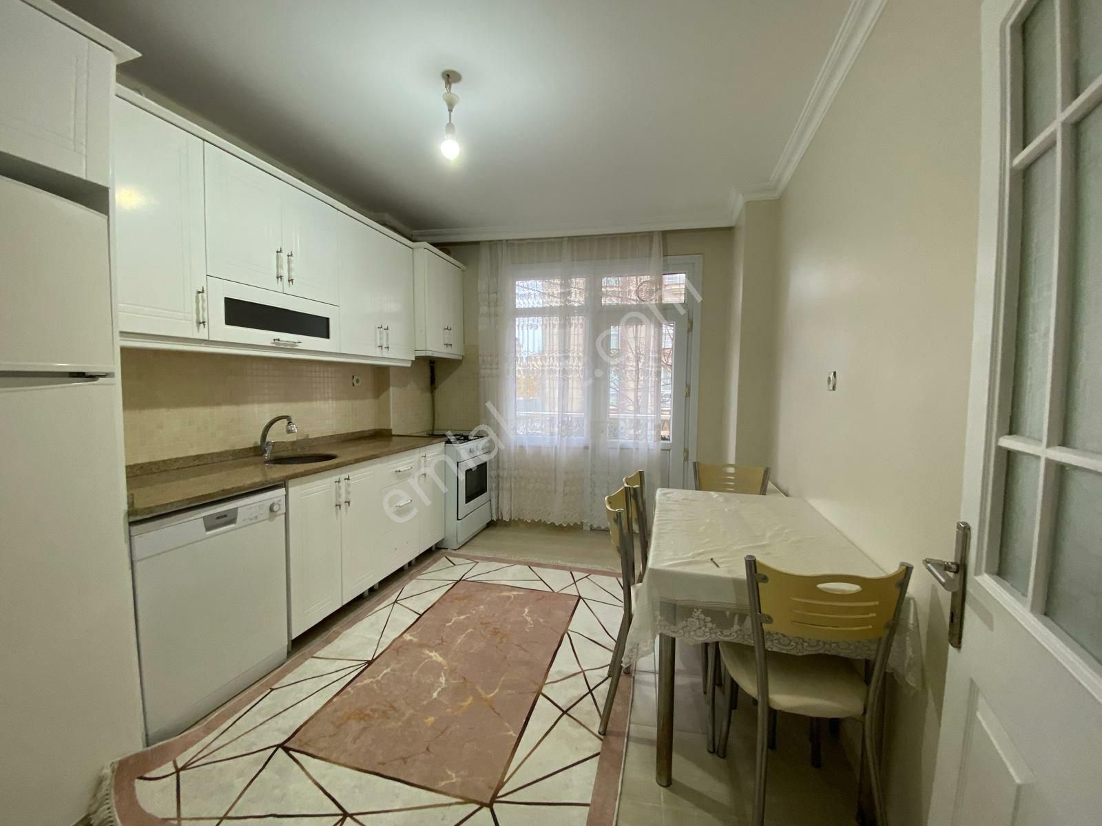 Beylikdüzü Gürpınar Mahallesinde 3+1 Eşyalı Kiralık - Görsel 9