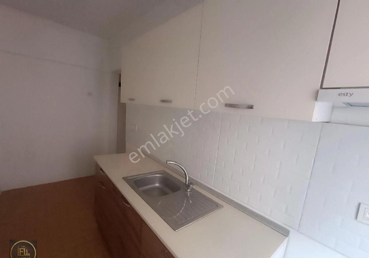 Ümraniye Santral Metroya Komşu 30m2 Arsa Payı Olan Ara Kat - Görsel 16