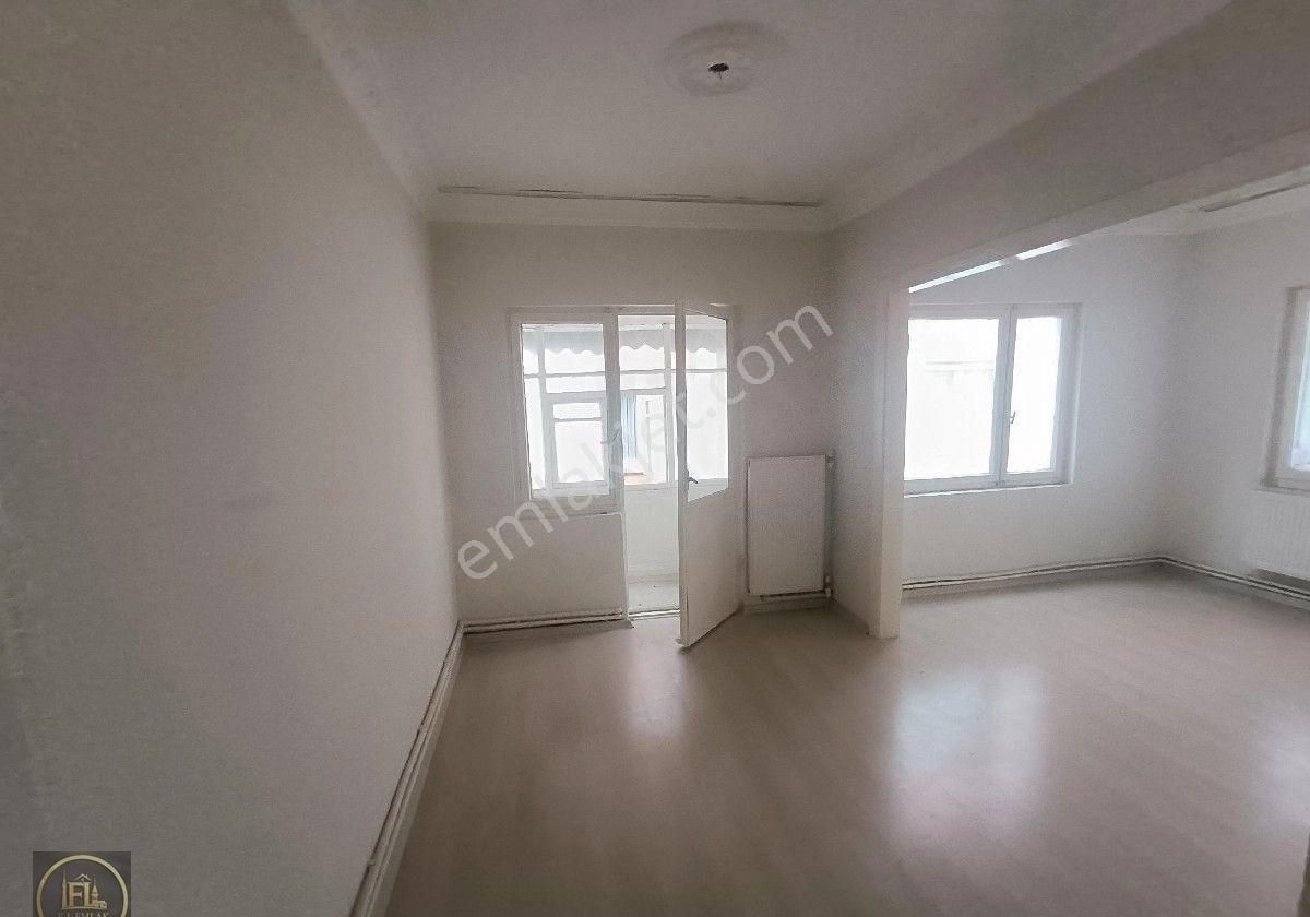 Ümraniye Santral Metroya Komşu 30m2 Arsa Payı Olan Ara Kat - Görsel 9