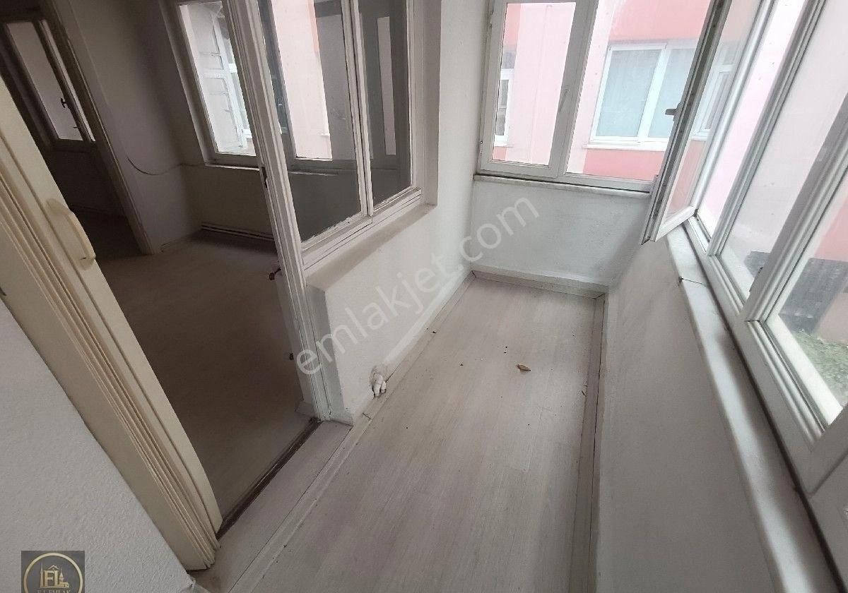 Ümraniye Santral Metroya Komşu 30m2 Arsa Payı Olan Ara Kat - Görsel 5