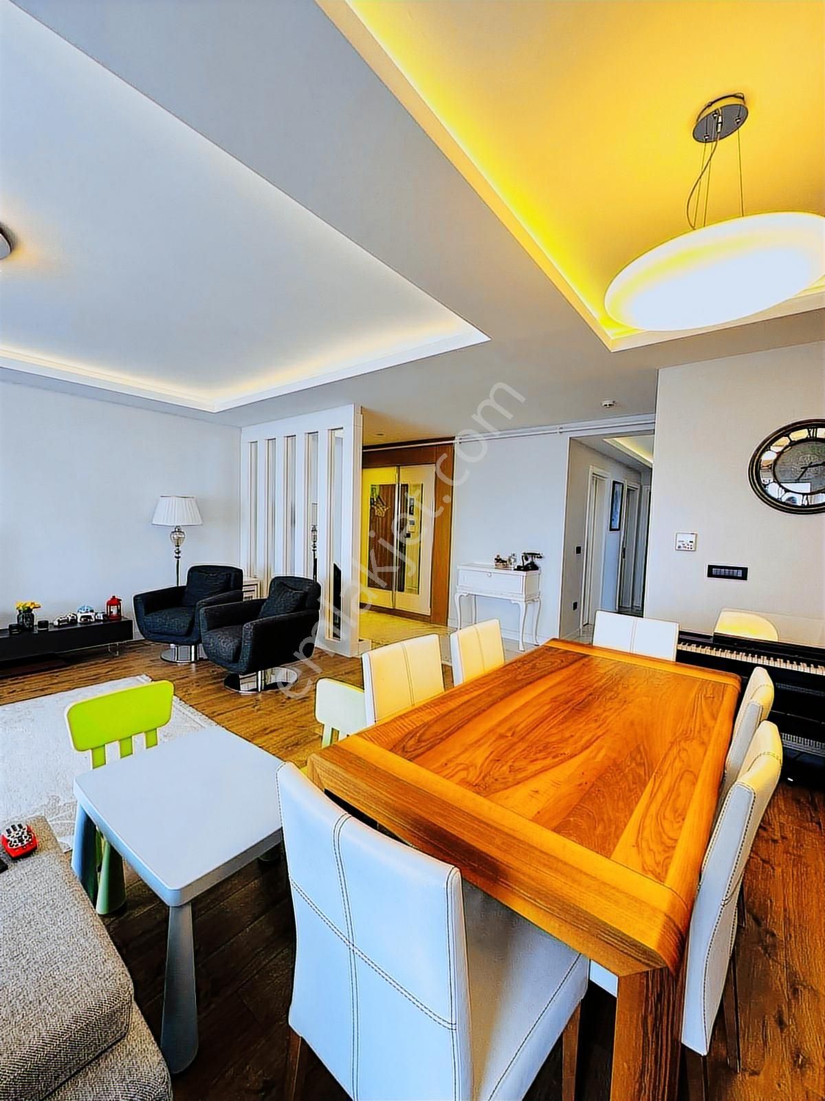 Konyaaltı Uncalı Modern Tasarımlı 3+1 Havuz Manzaralı Satılık - Görsel 13