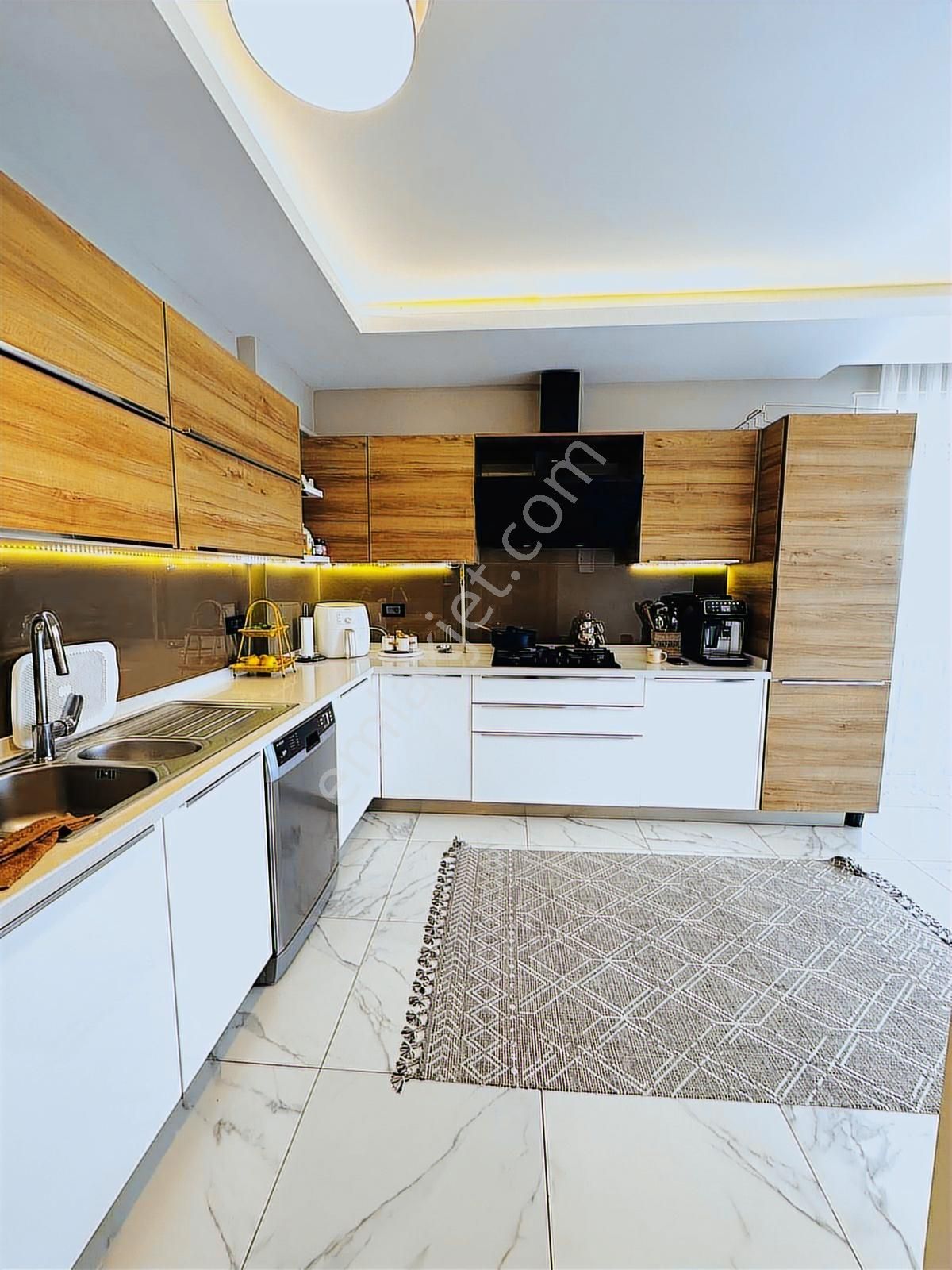 Konyaaltı Uncalı Modern Tasarımlı 3+1 Havuz Manzaralı Satılık - Görsel 23