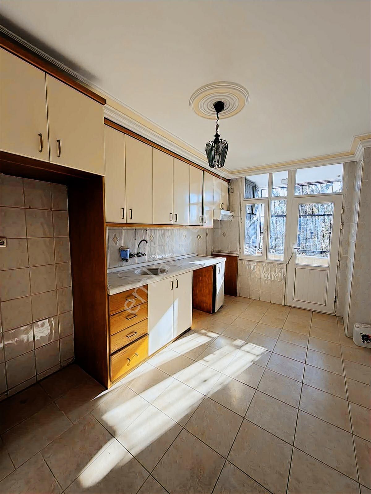 Total'den Final Okulları Karşısında K.mutfaklı Güney Batı Cephe - Görsel 8