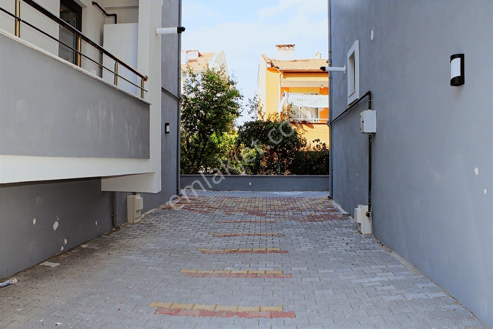 Mir'den Balıkesir Gop'da Ayrı Mutfaklı Çamaşır Odalı Satılık 1+1 - Görsel 5