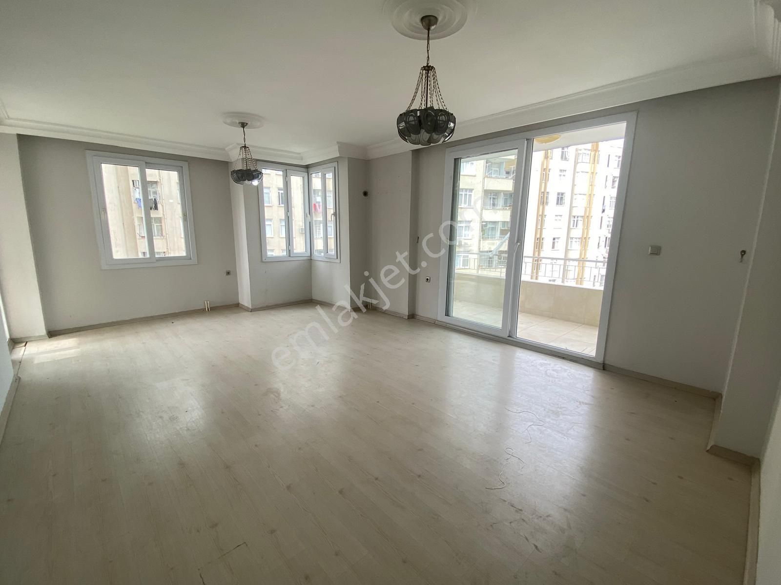 Mavi Bulvarda 3+1 Hasarsız Satılık Daire - Görsel 1