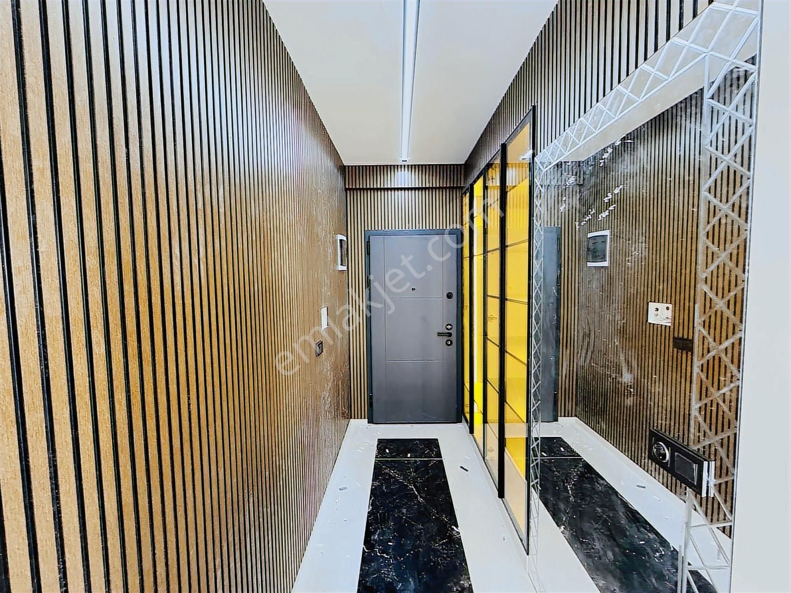 Kuşadası Davutlar'da Denize 500 Mt Müstakil Havuzlu 5+1 Villa - Görsel 12