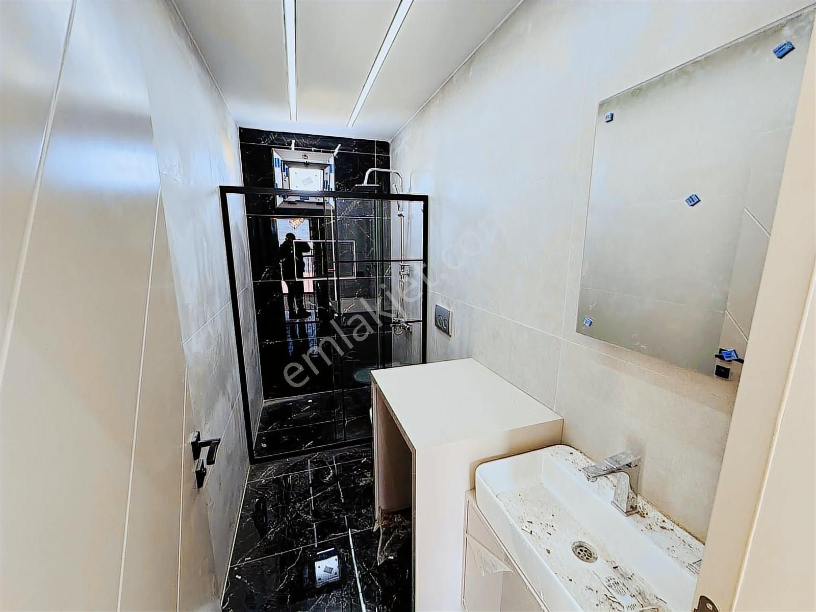 Kuşadası Davutlar'da Denize 500 Mt Müstakil Havuzlu 5+1 Villa - Görsel 29