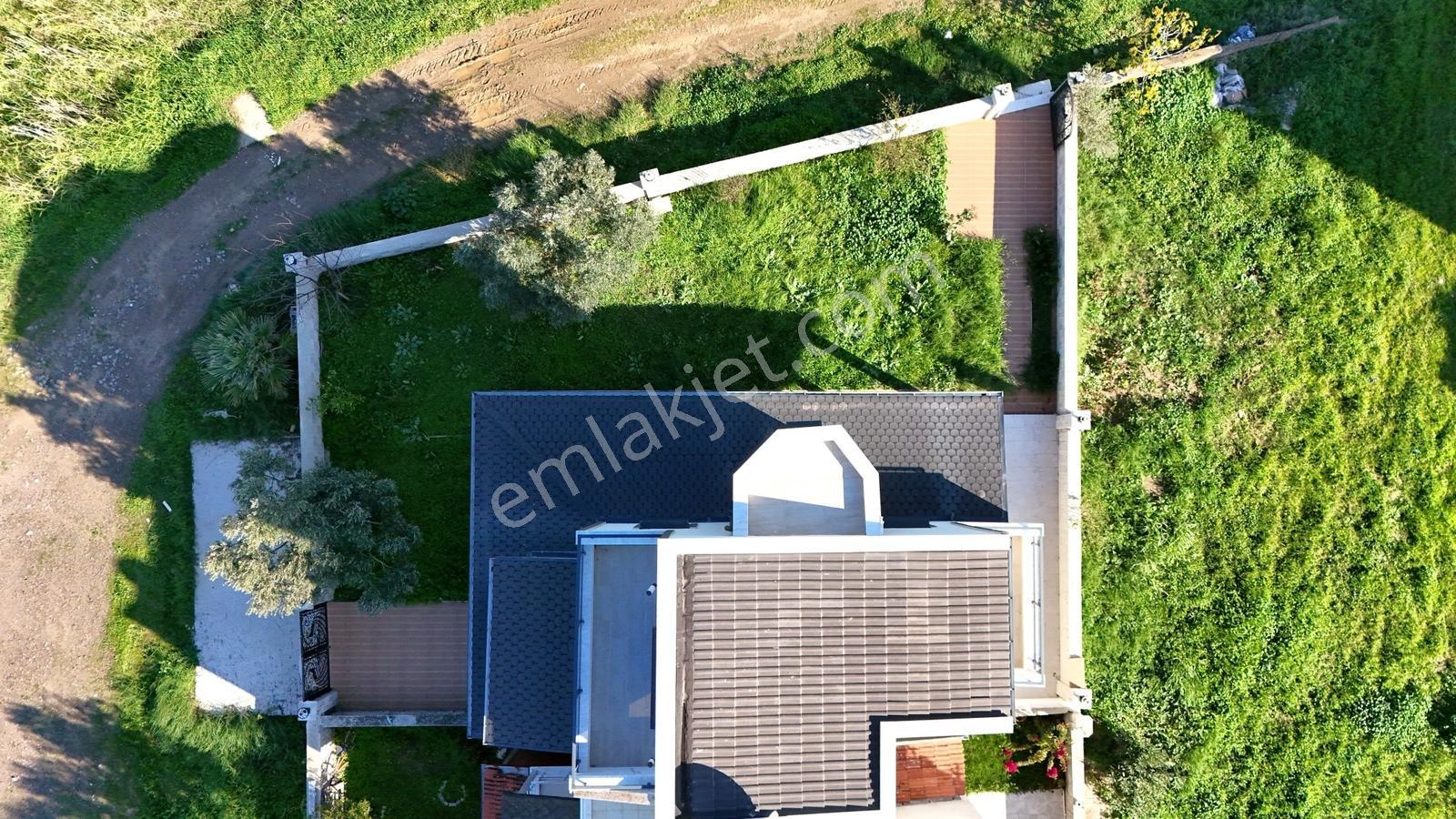 Altınköy Sitesinde Deniz Manzaralı 3+1 Köşe Konumlu Fırsat Villa - Görsel 13