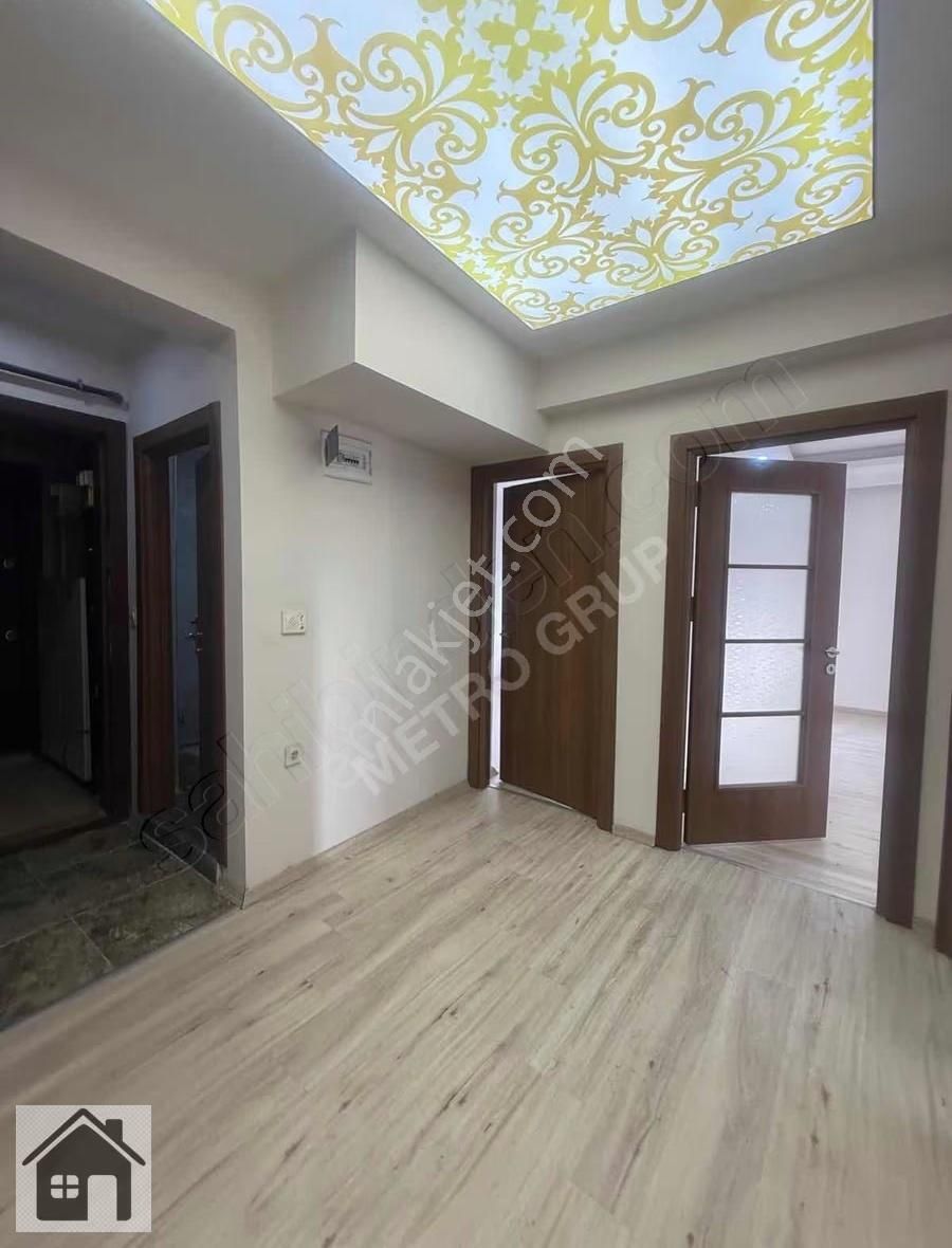 Akevler Mahallesi'nde Satılık 2 + 1 İskanlı Daire - Görsel 2