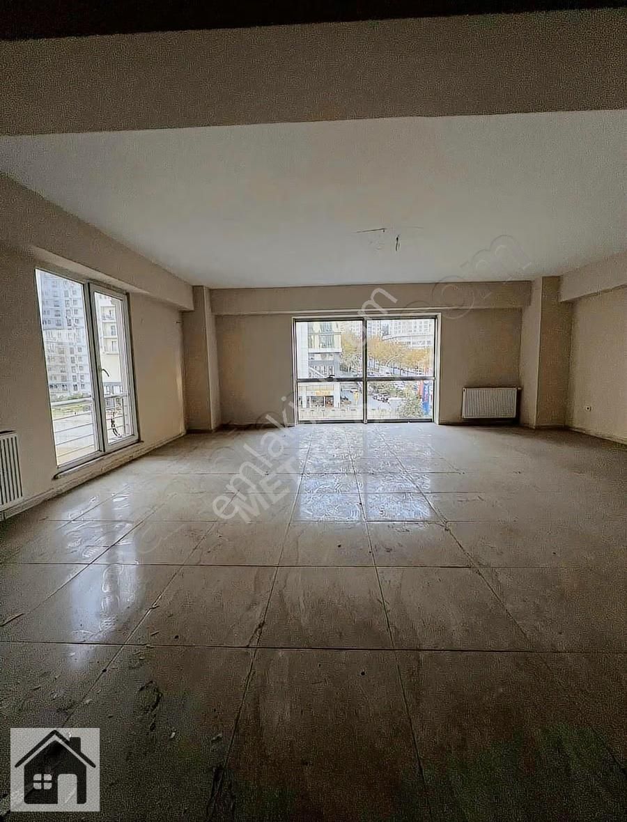 Cadde Üzerinde Kiralık 270 Metrekare Ofis - Görsel 28