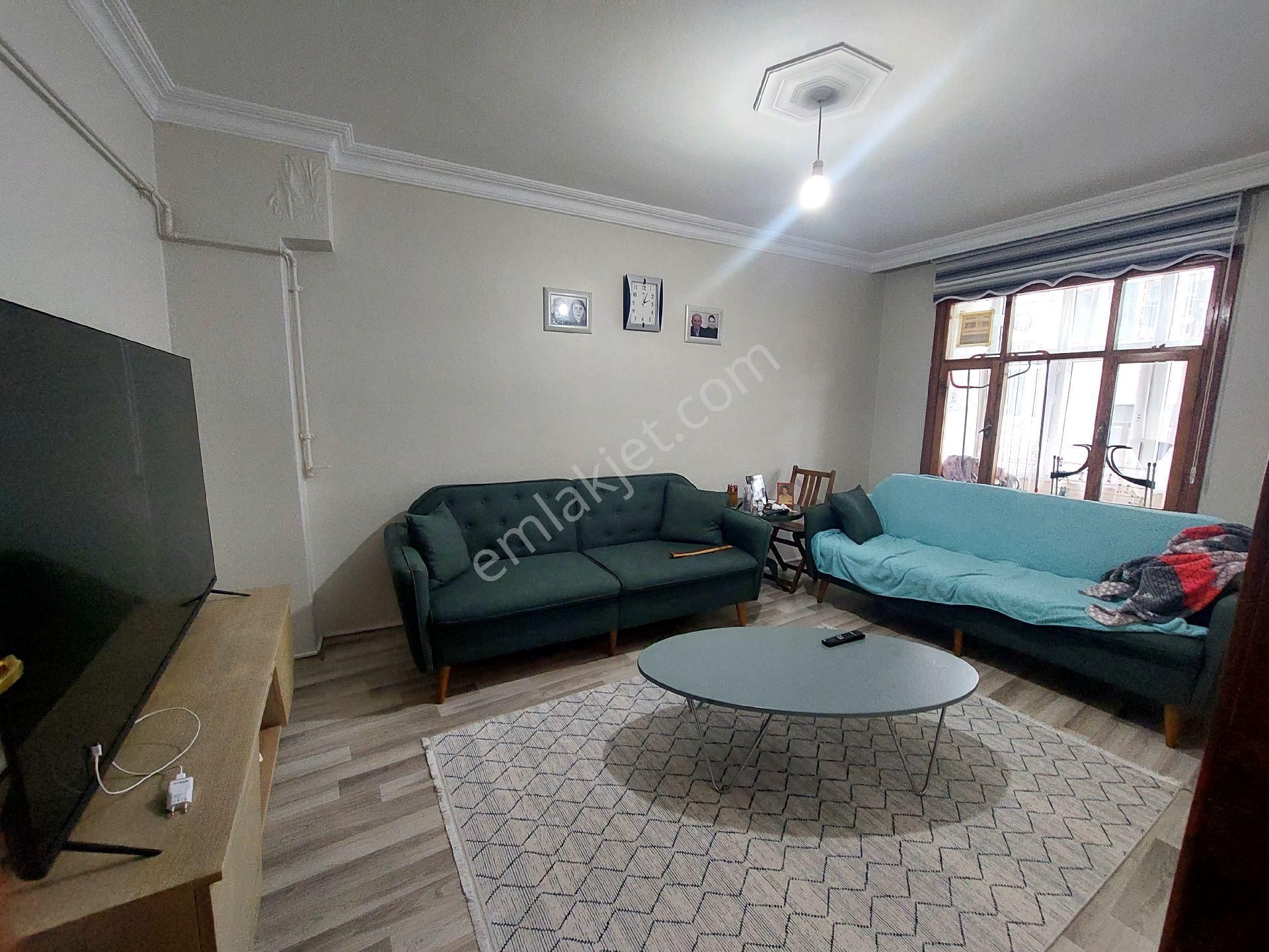 Gaziosmanpaşa Karayolları De Acil Satılık Daire 3.kat 3+1 120 M2 - Görsel 3
