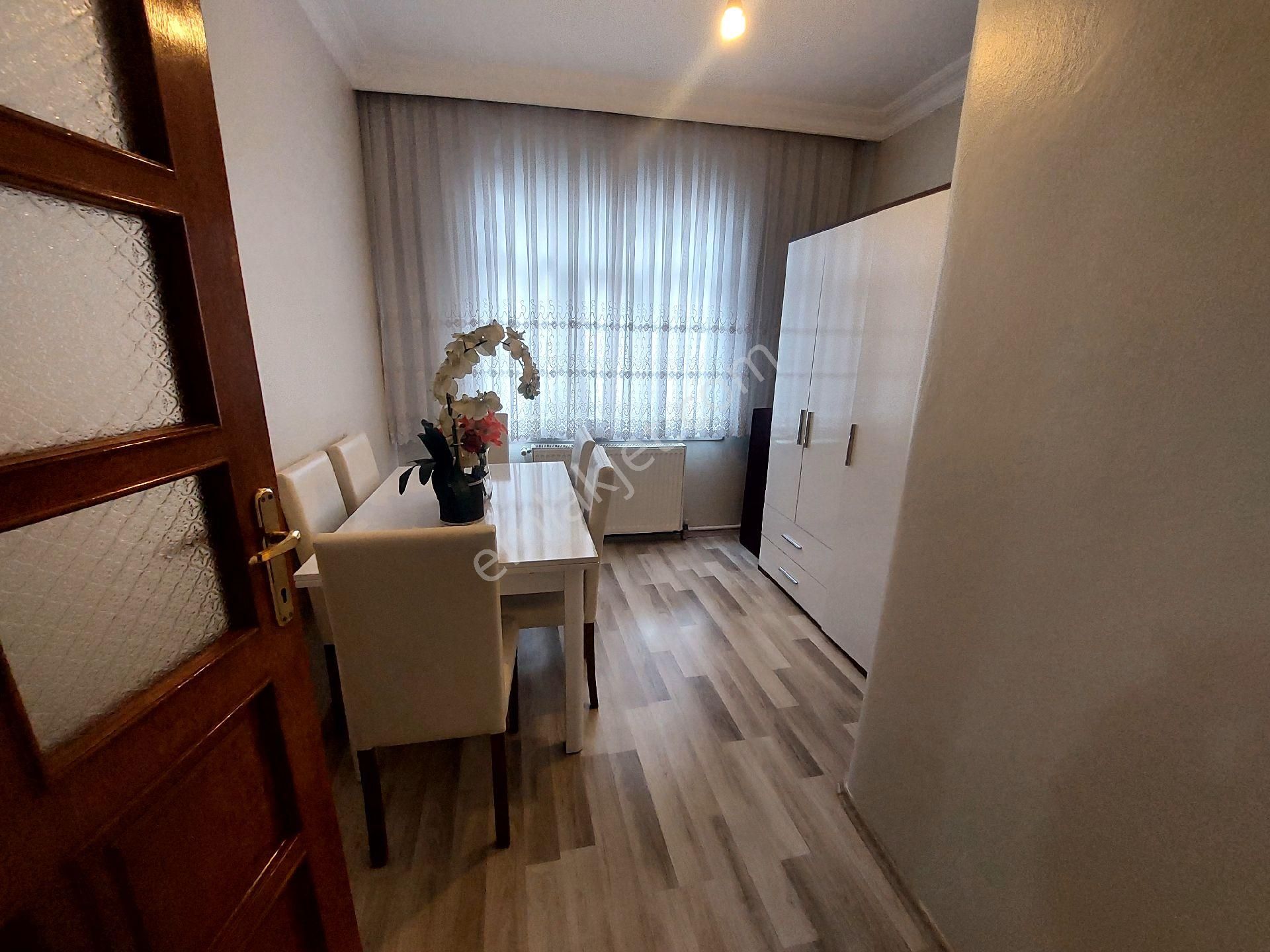 Gaziosmanpaşa Karayolları De Acil Satılık Daire 3.kat 3+1 120 M2 - Görsel 5