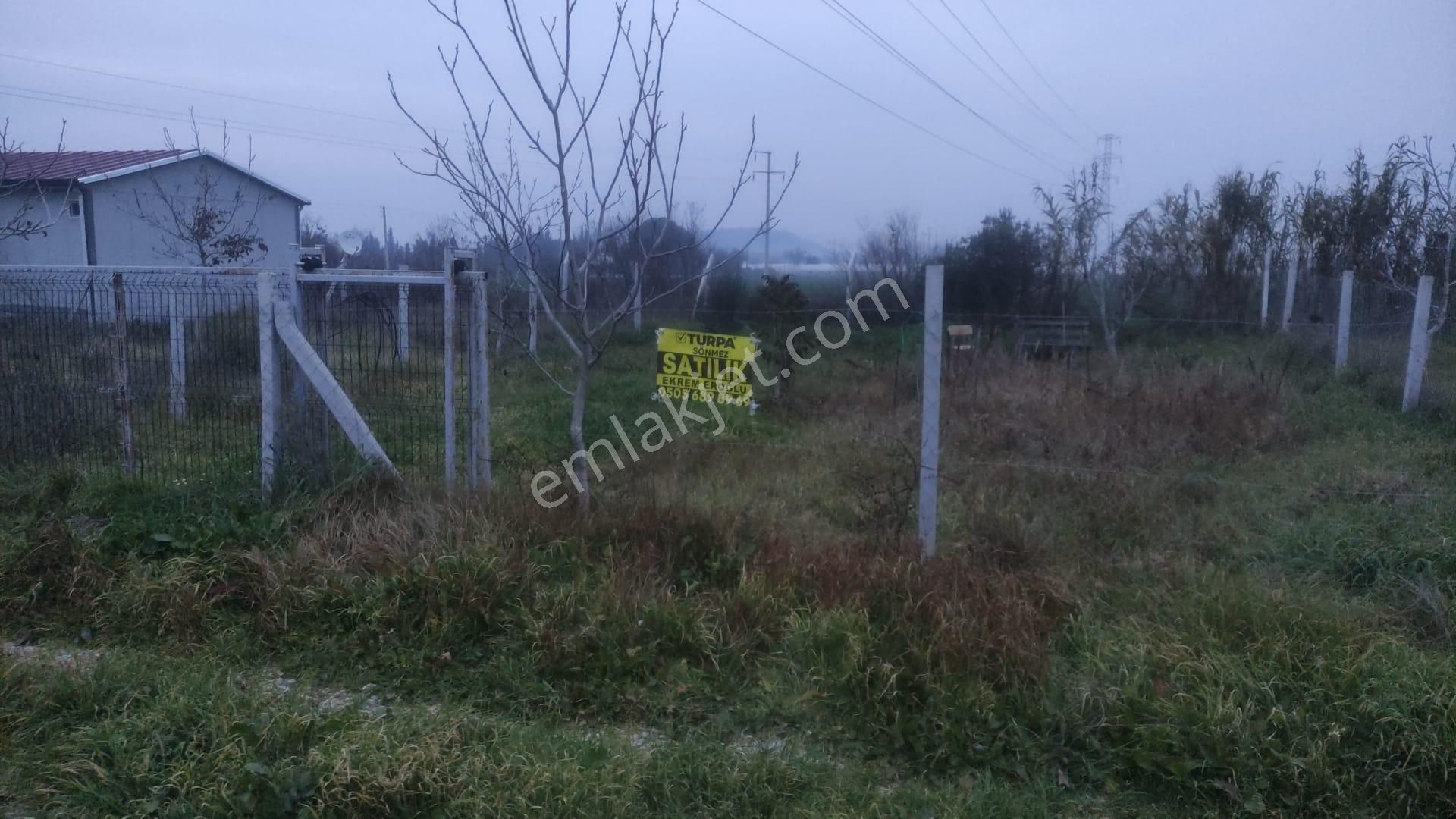 Değirmedere' De 240m2 Elektrik Su Alt Yapısı Hazır Satılık Bahçe - Görsel 16