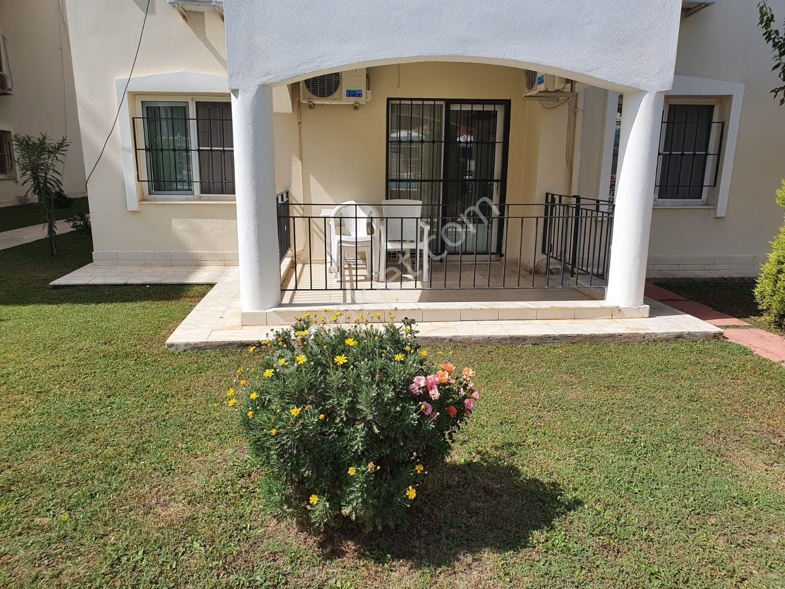 Didimde Elit Bir Sitede Havuz Cepheli 2+1 Daire