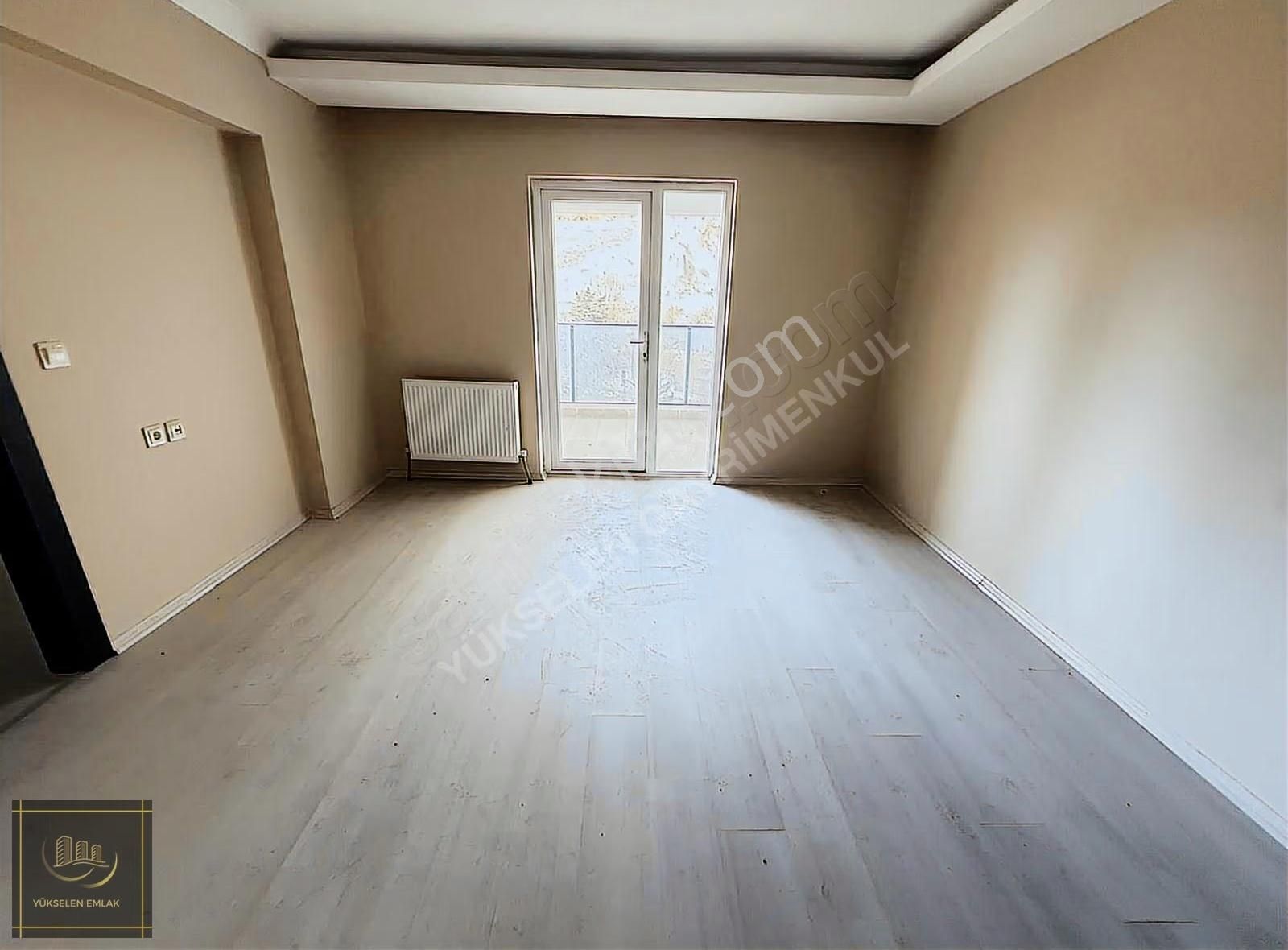 Cadde Üzeri Teras Balkonlu Site Dairesi - Görsel 16