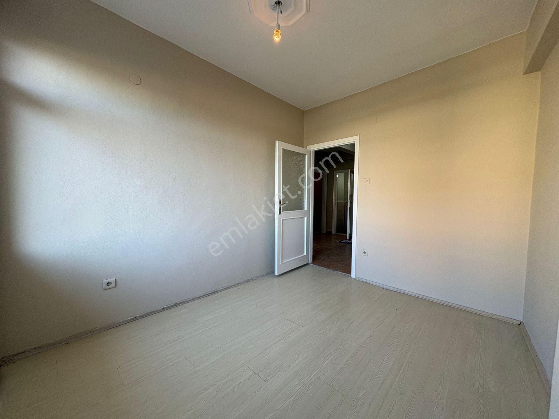 Oben'den Üsküdar Merkezde Nevçarşı Avm Ye Komşu Boş 2+1 65m² Net - Görsel 16