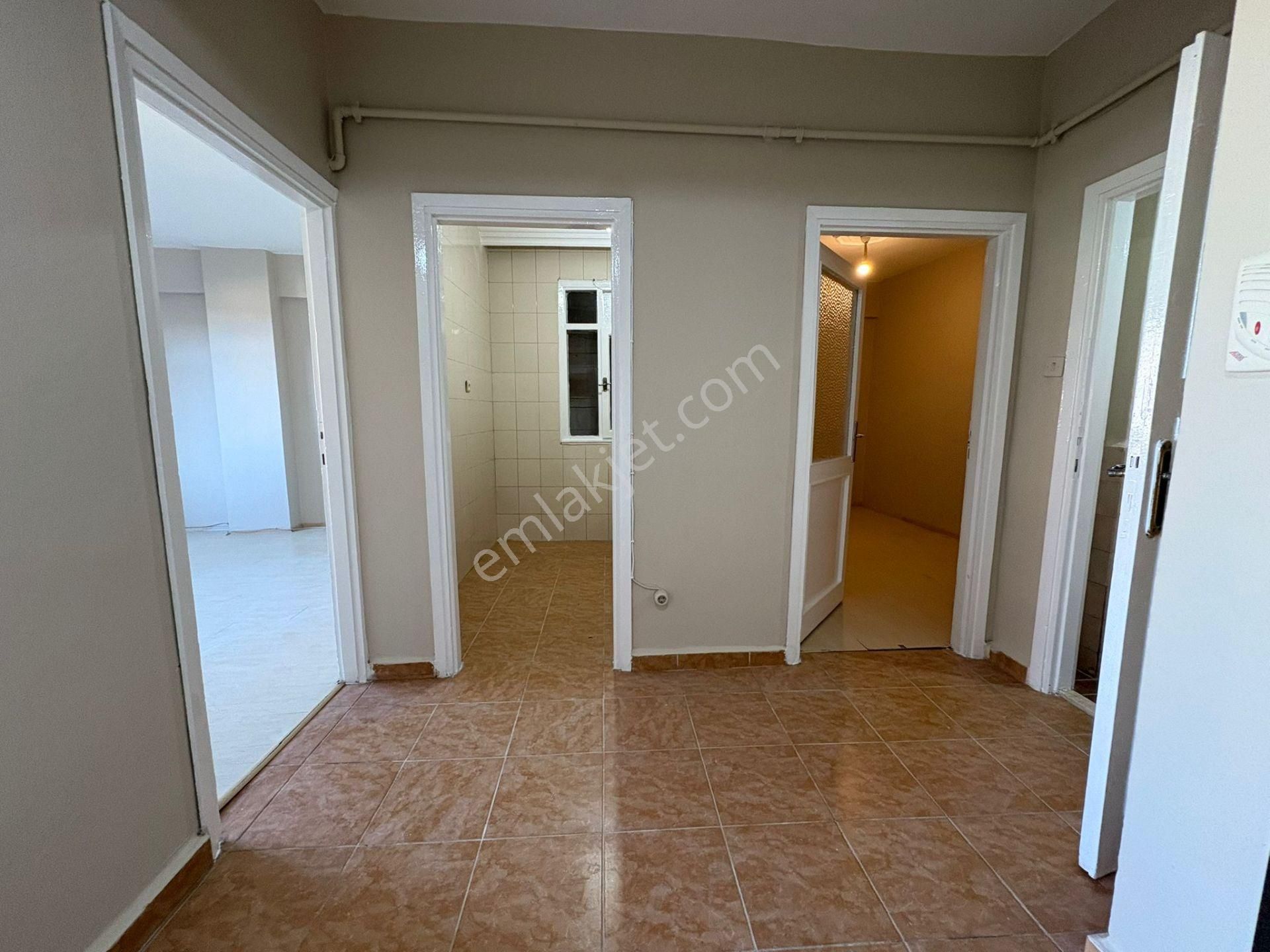 Oben'den Üsküdar Merkezde Nevçarşı Avm Ye Komşu Boş 2+1 65m² Net - Görsel 27