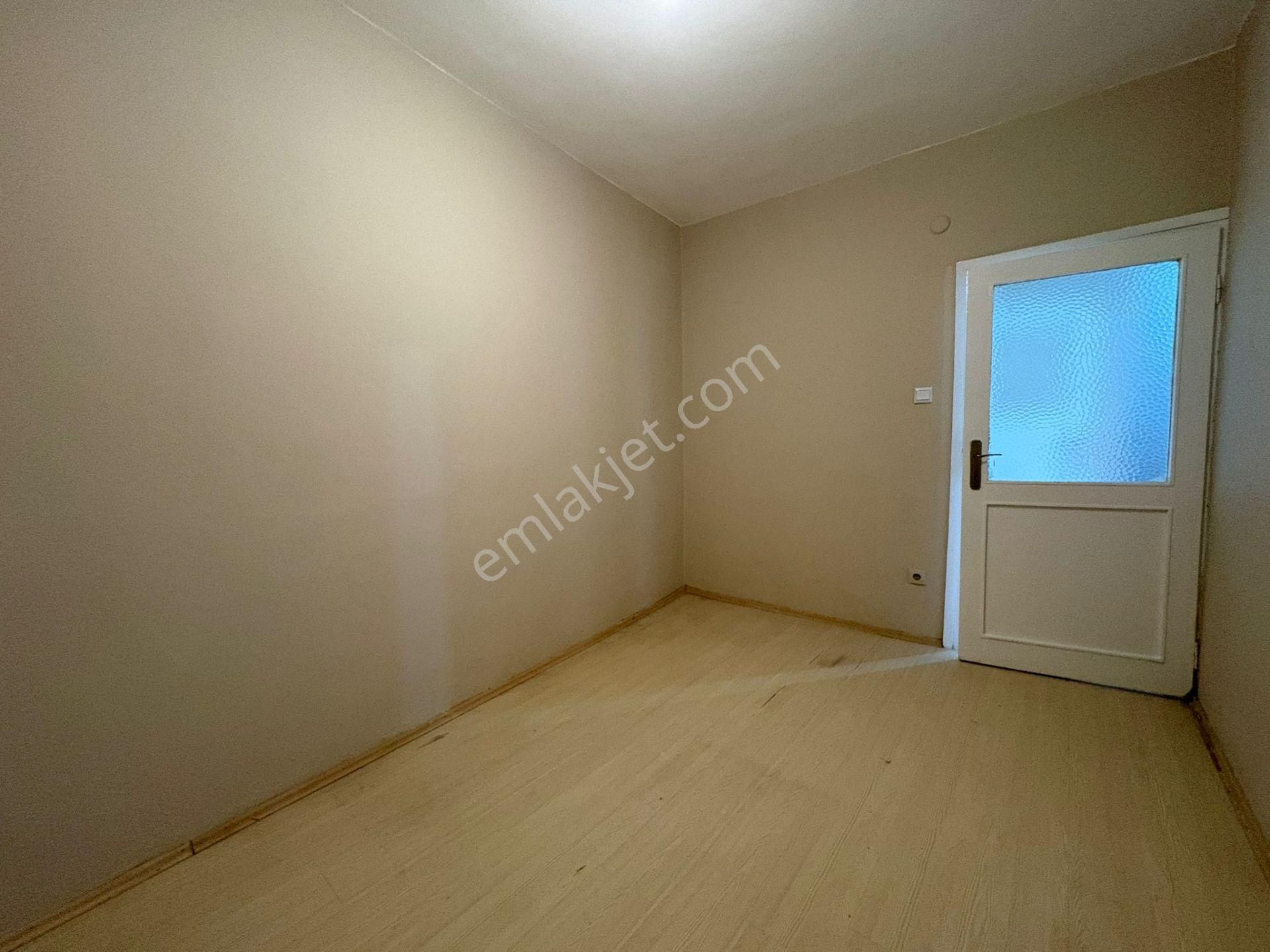 Oben'den Üsküdar Merkezde Nevçarşı Avm Ye Komşu Boş 2+1 65m² Net - Görsel 15