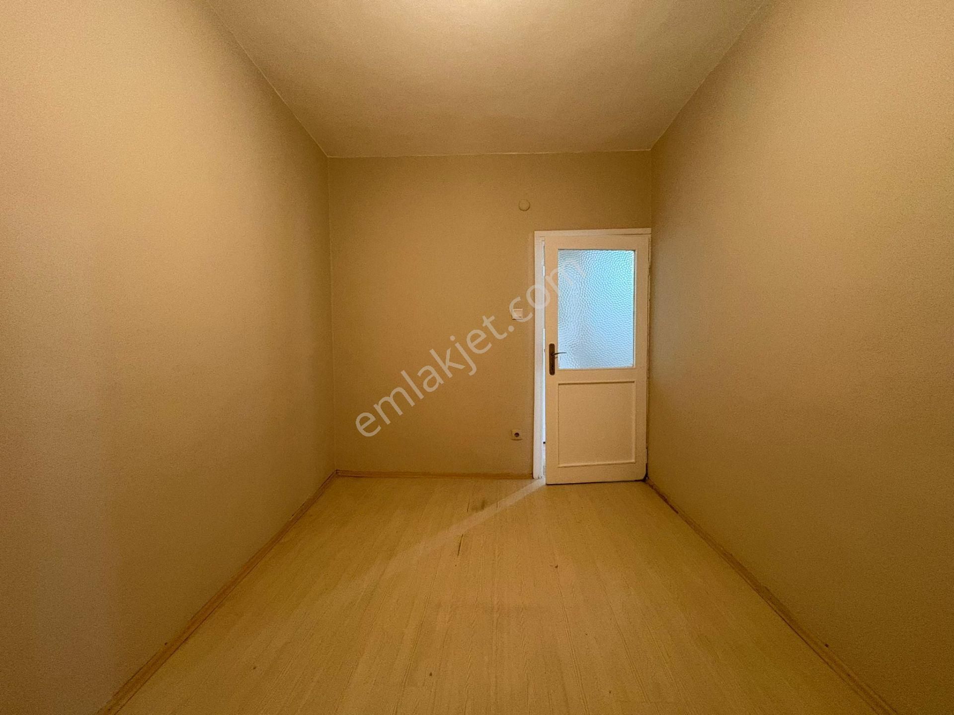 Oben'den Üsküdar Merkezde Nevçarşı Avm Ye Komşu Boş 2+1 65m² Net - Görsel 11