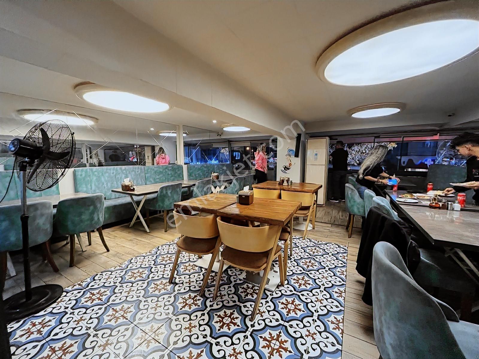 Bess'den Üniversite Cad. Espark Karşısı Devren Kiralık İşyeri - Görsel 7