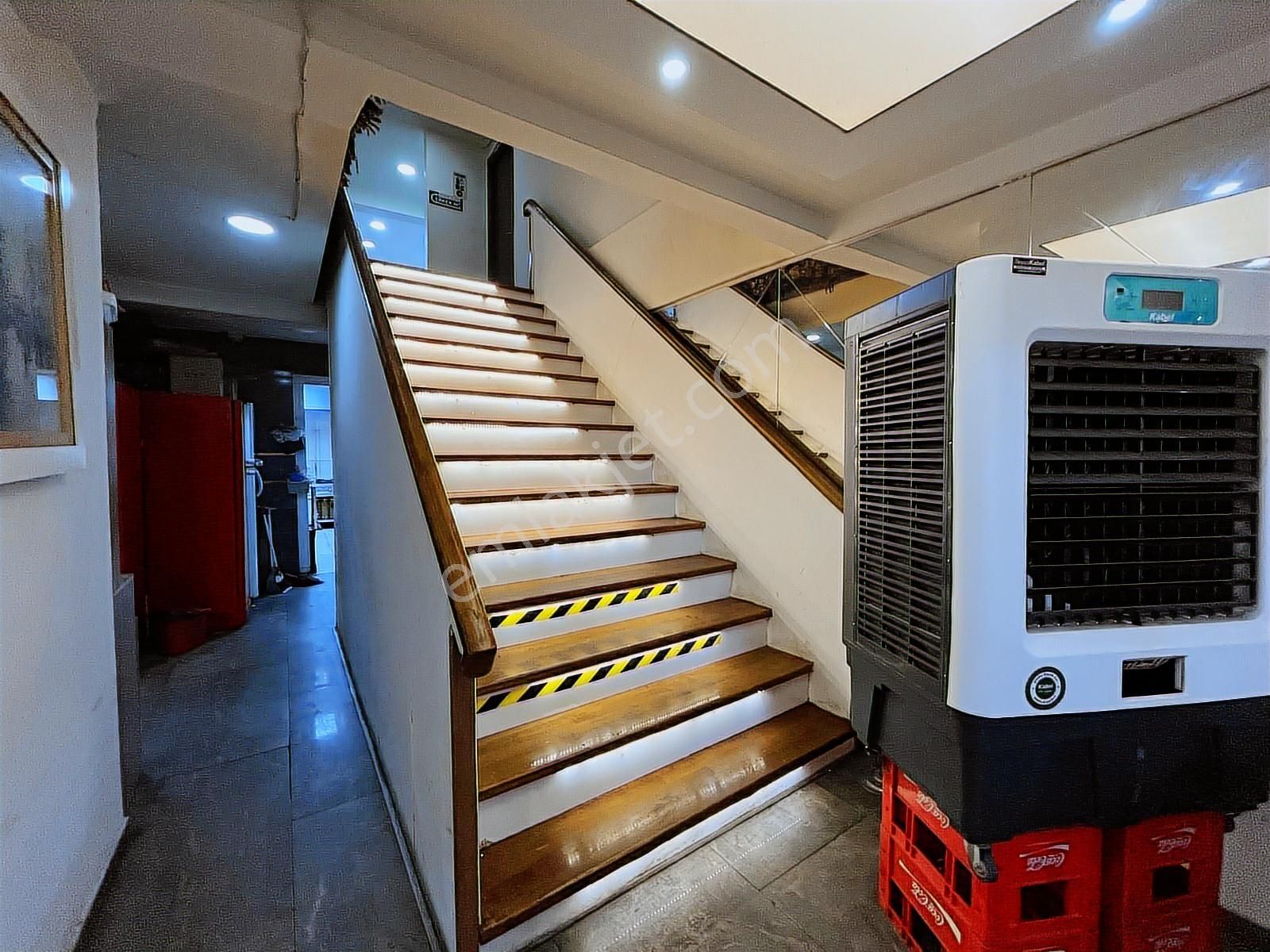 Bess'den Üniversite Cad. Espark Karşısı Devren Kiralık İşyeri - Görsel 13