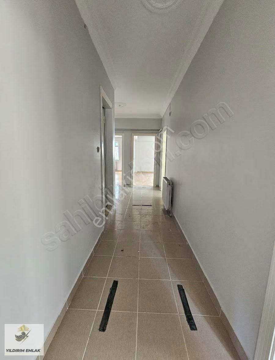 Yıldırım Emlak'tan Şehitlikte 3+1 Fahrı Altan Camı Yakını Daire - Görsel 2