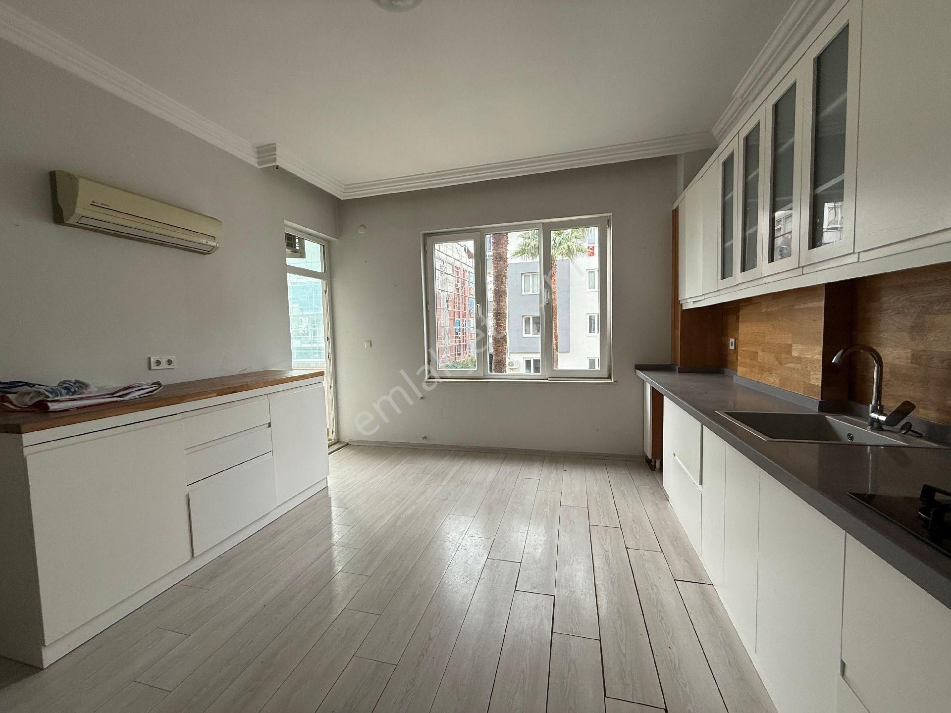 Antalya Muratpaşa Meydankavagi Mah Ara Katta Site İçinde 3+1 165m2 - Görsel 24