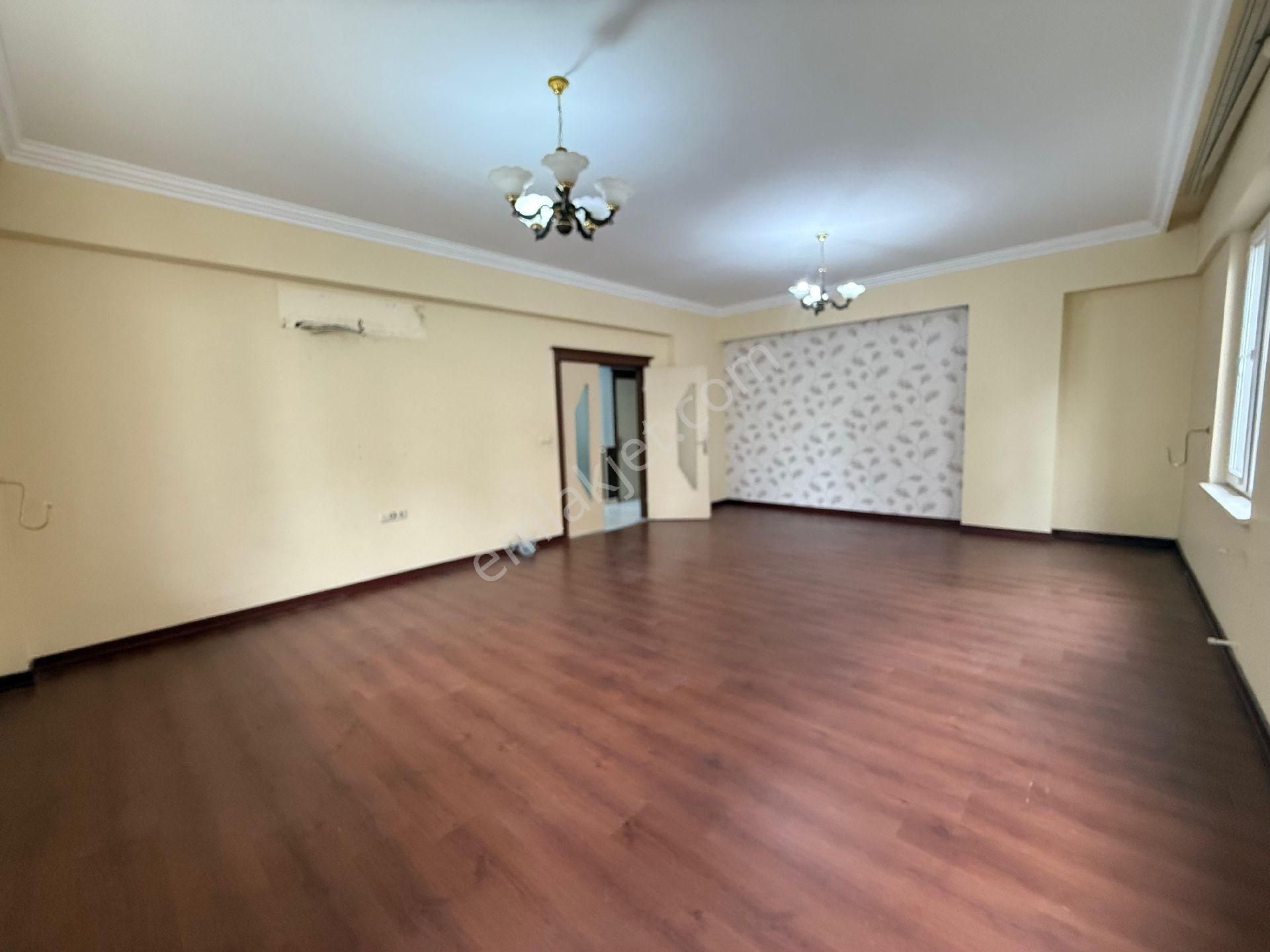 Antalya Muratpaşa Meydankavagi Mah Ara Katta Site İçinde 3+1 165m2 - Görsel 11