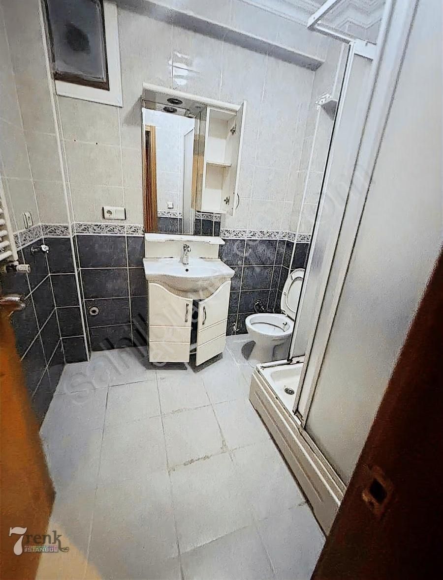 Acıbadem Üniversitesi Karşısı Kiralık 2+1 70m2 Yüksek Giriş Dair - Görsel 4