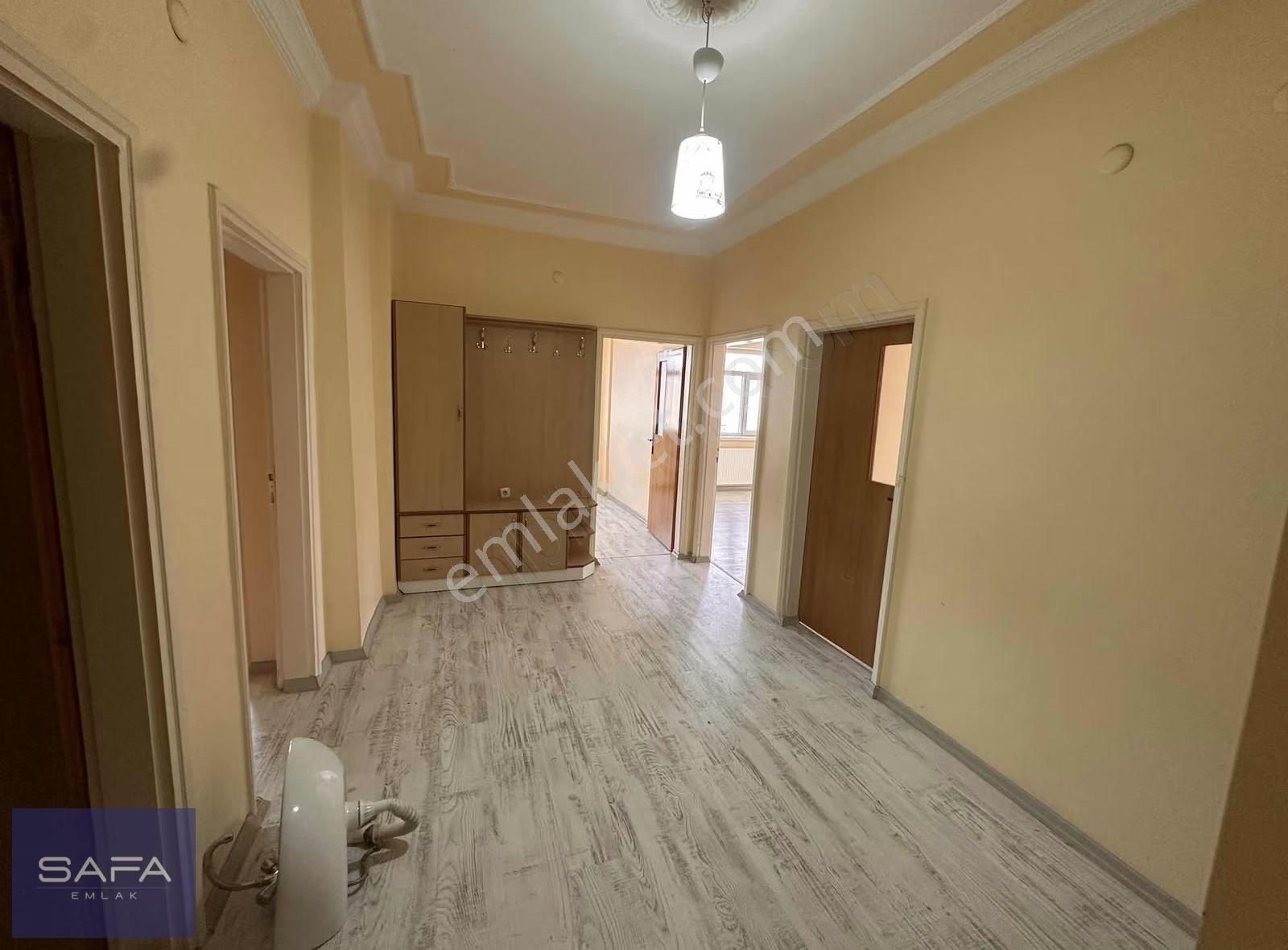 Safa Emlaktan Merkezi Konumda İçi Yapılı Kiralık Daire - Görsel 6