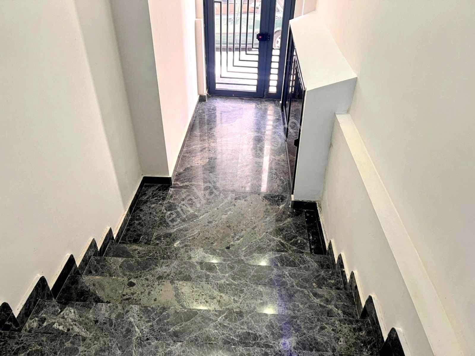 Üçyol Betonyol Cadde Yanı 4+1 Dubleks Sıfır Daire - Görsel 30