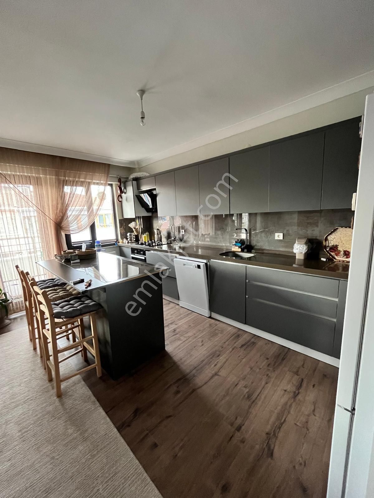 Esentepe'de Ana Yola Yakın Satılık Dubleks Daire - Görsel 9