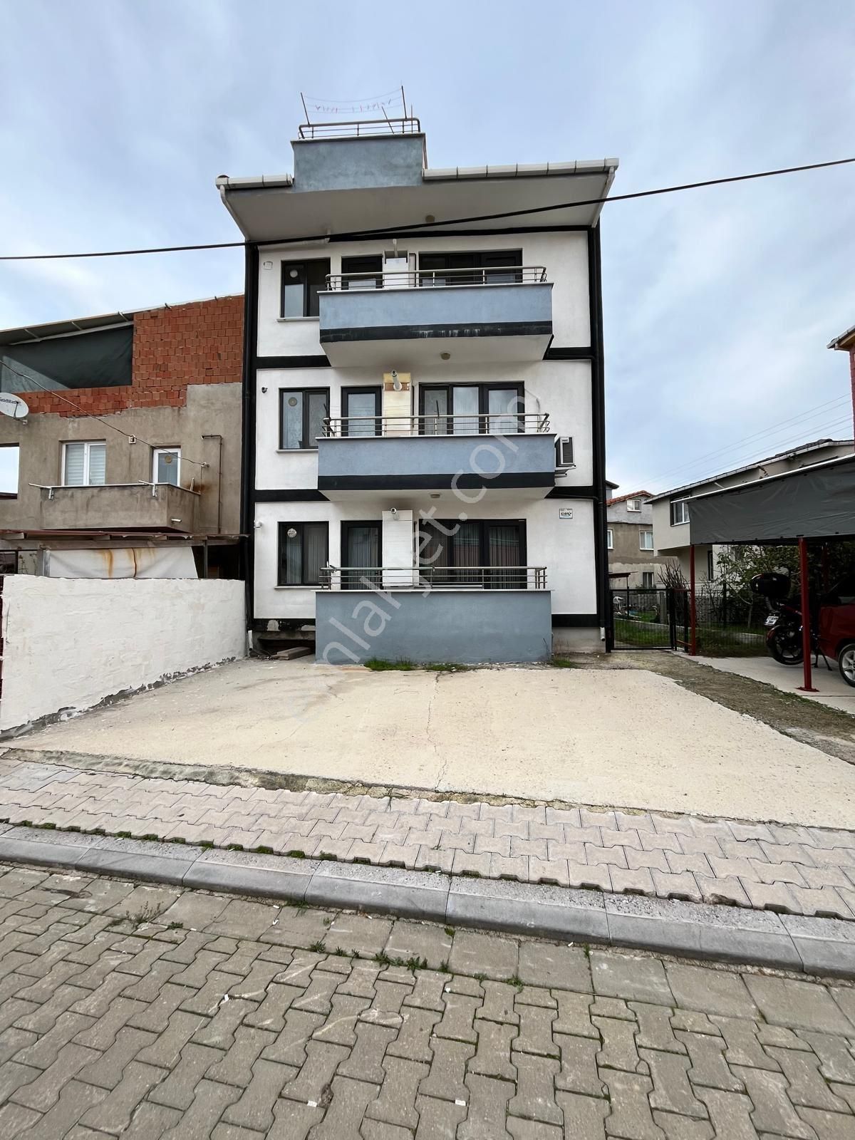 Esentepe'de Ana Yola Yakın Satılık Dubleks Daire