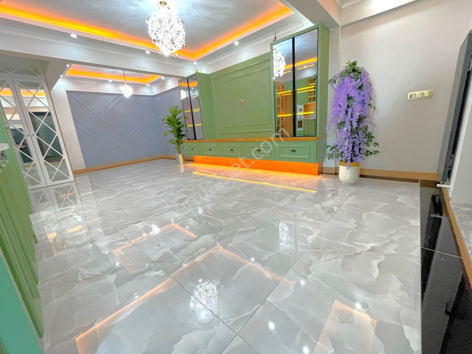 Akçay Yenimahalle'de Tam Müstakil Ve Ultra Lüks Yaşam Tarzını Tercih Edenler İçin 5+1 Satılık Villa - Görsel 24