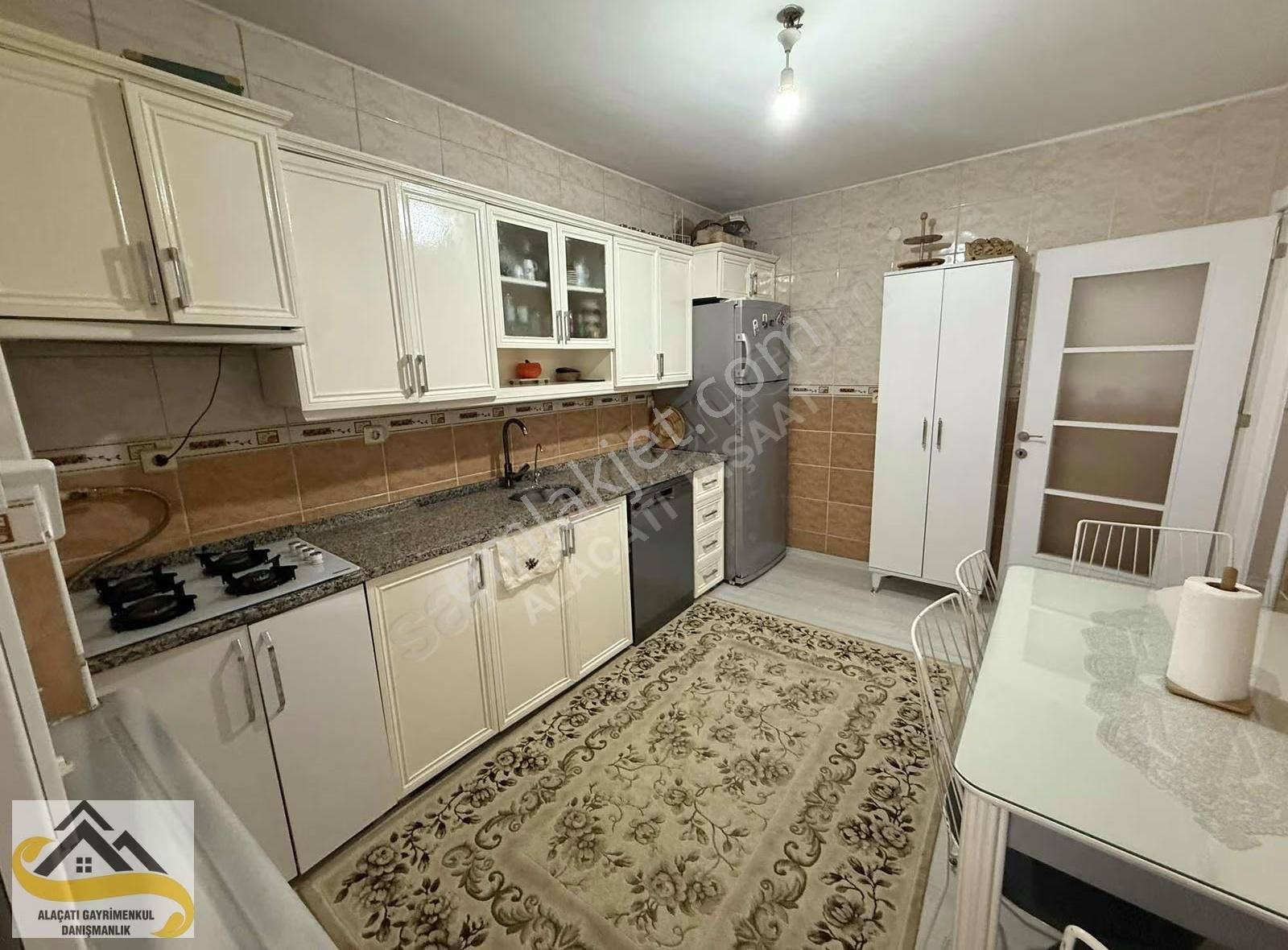 Alaçatı Dan Süper Konum Köşe Başı Masrafsız Yüksek Giriş - Görsel 22