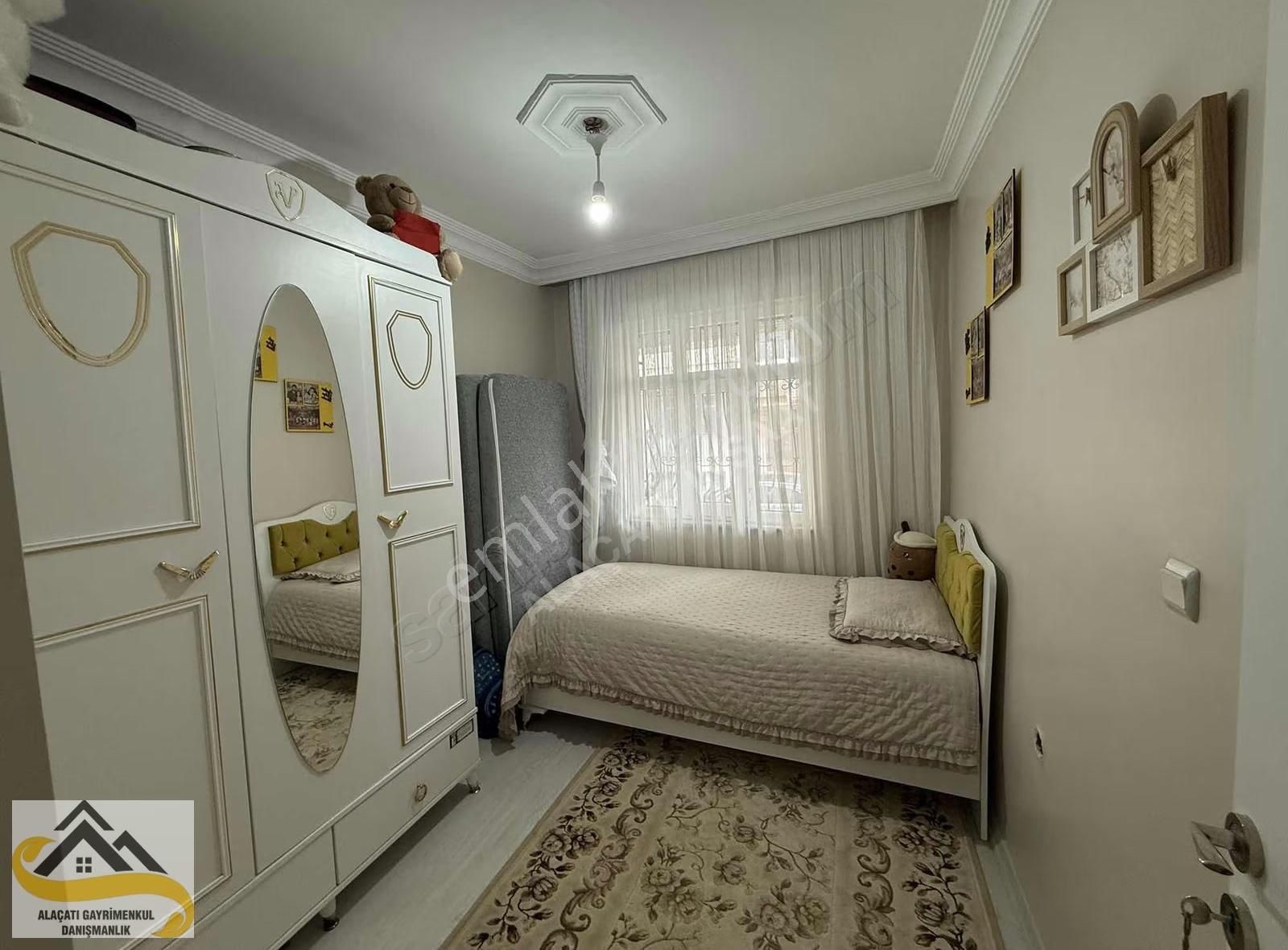 Alaçatı Dan Süper Konum Köşe Başı Masrafsız Yüksek Giriş - Görsel 3