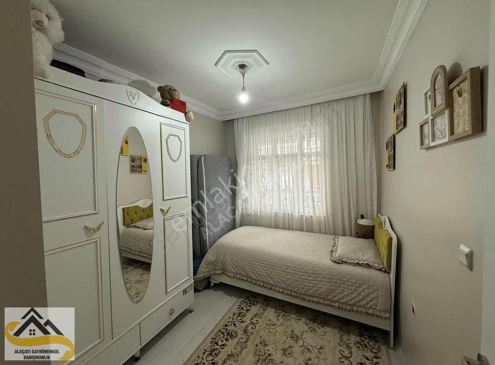 Alaçatı Dan Süper Konum Köşe Başı Masrafsız Yüksek Giriş - Görsel 26