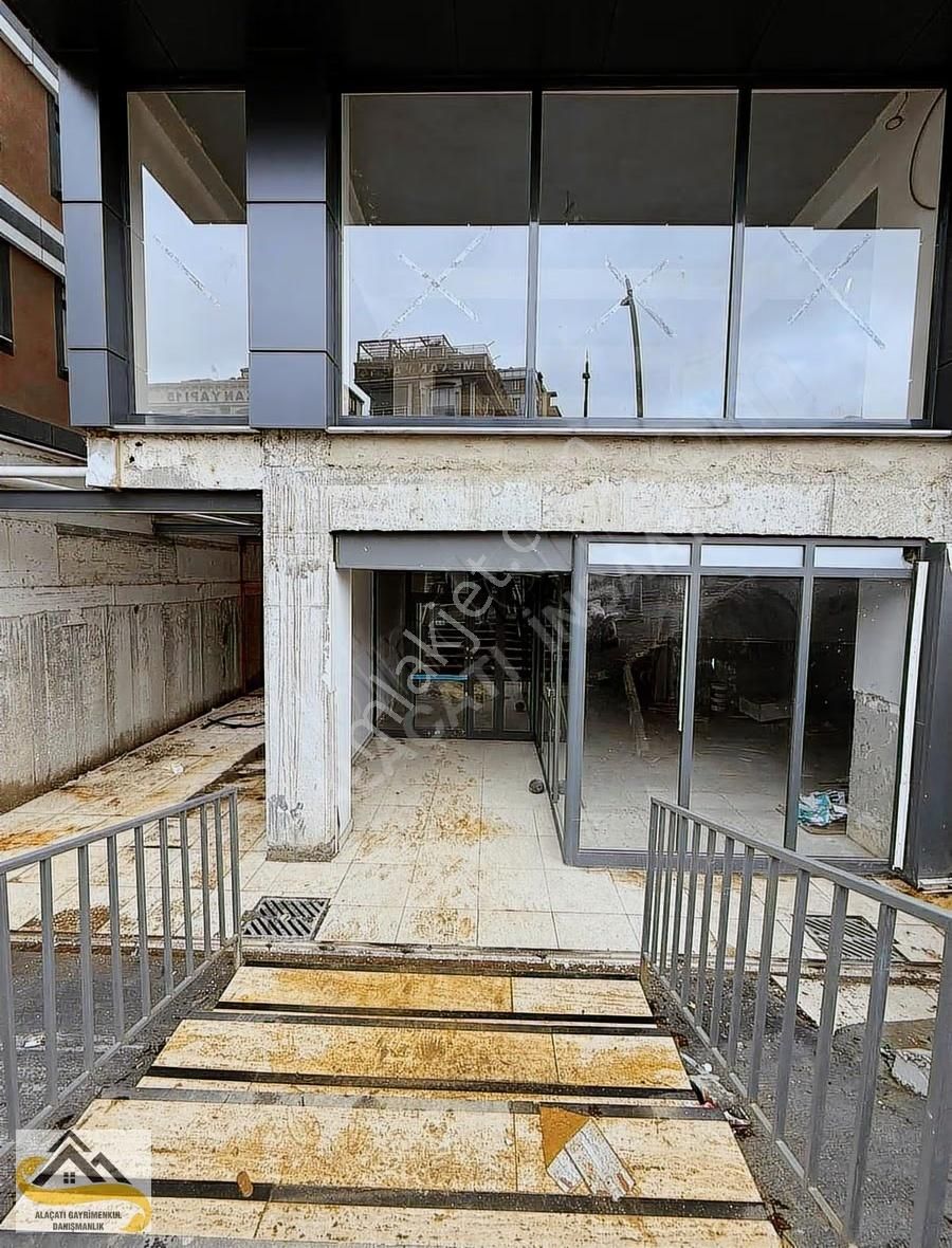 Alacatı Gayrimeykulden Emsalsiz Dükkan - Görsel 3