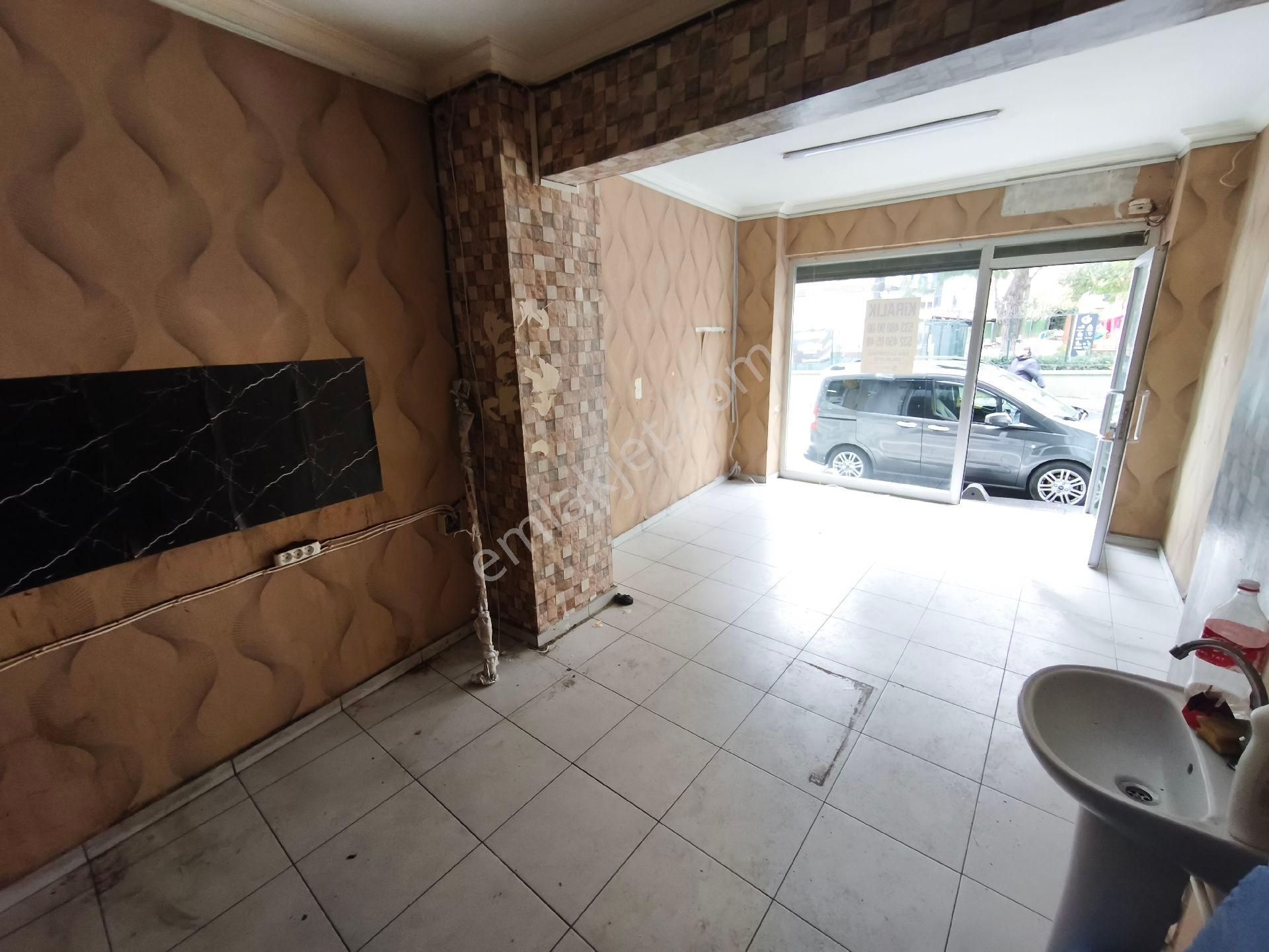 Bağcılar Hürriyet Mah Kiralık Dükkan 20m2 Ana Cadde Üstünde! - Görsel 3