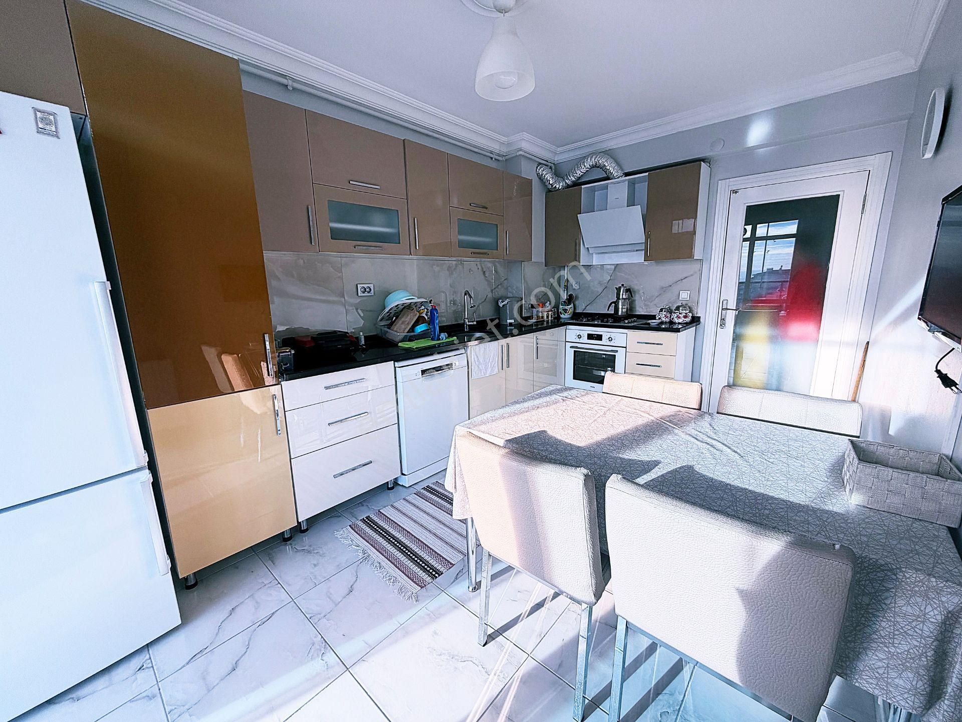 Cihandan Barıştepede Piri Cadde Üstü Manzaralı Satlık 3+1 Daire - Görsel 5