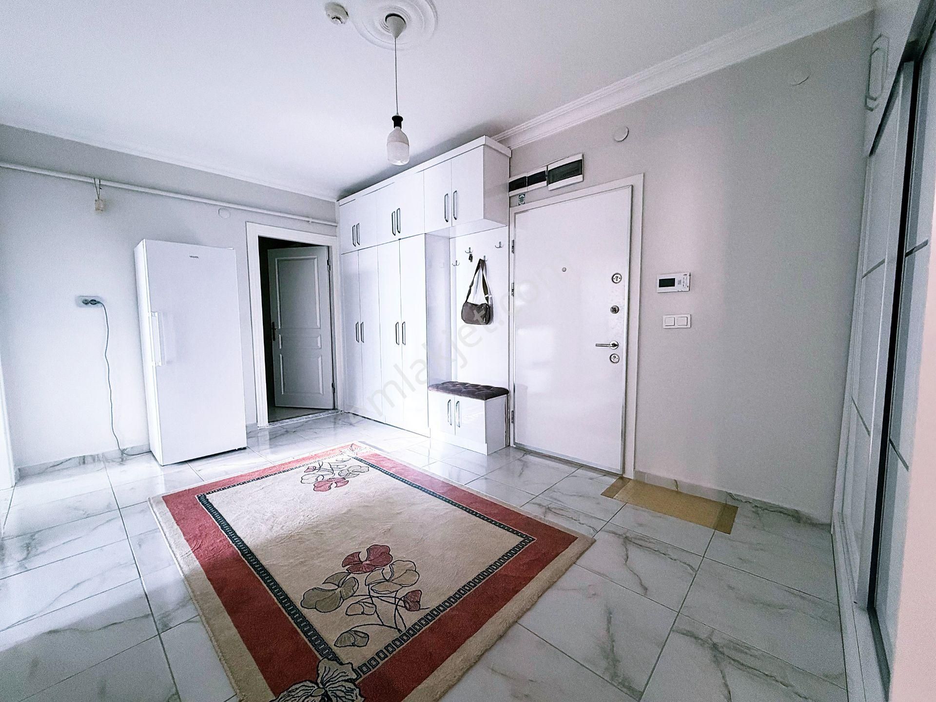 Cihandan Barıştepede Piri Cadde Üstü Manzaralı Satlık 3+1 Daire - Görsel 33