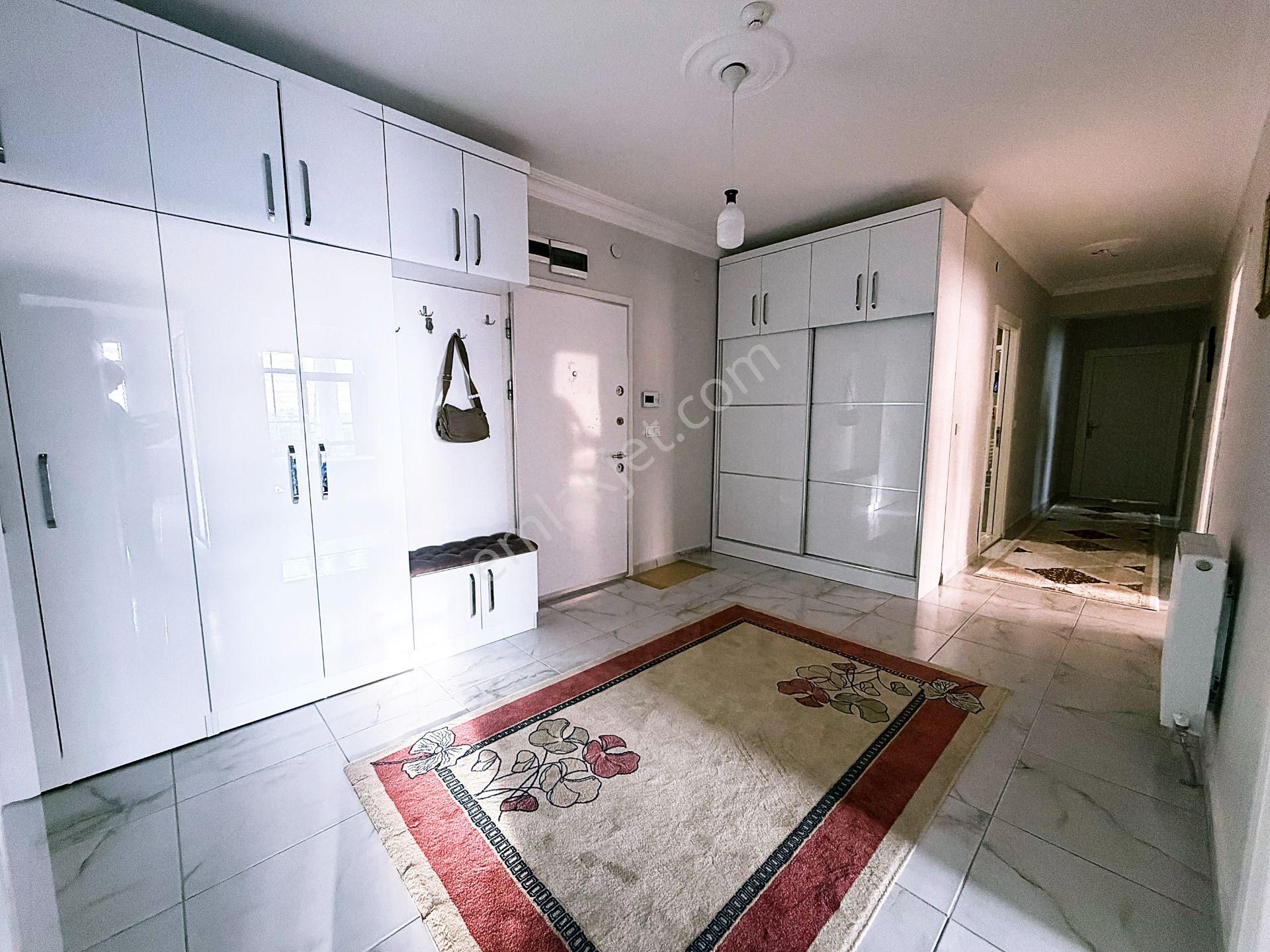 Cihandan Barıştepede Piri Cadde Üstü Manzaralı Satlık 3+1 Daire - Görsel 37