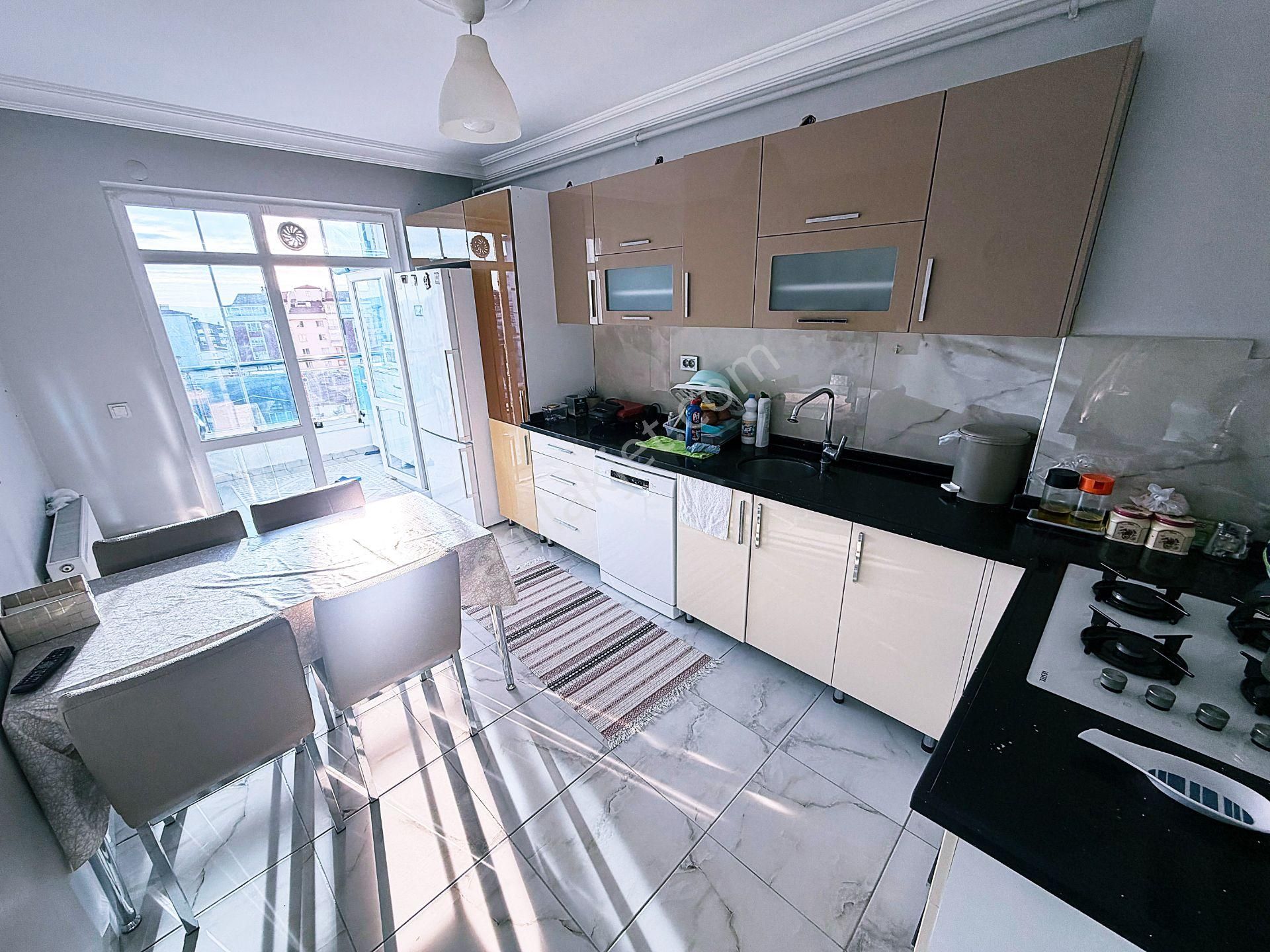 Cihandan Barıştepede Piri Cadde Üstü Manzaralı Satlık 3+1 Daire - Görsel 3