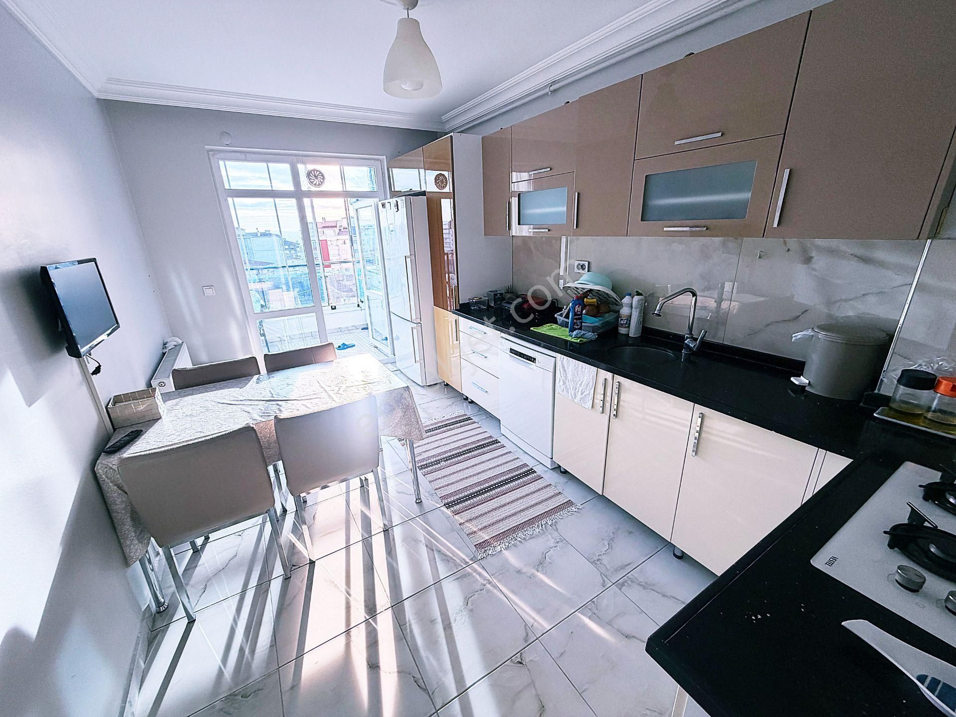 Cihandan Barıştepede Piri Cadde Üstü Manzaralı Satlık 3+1 Daire